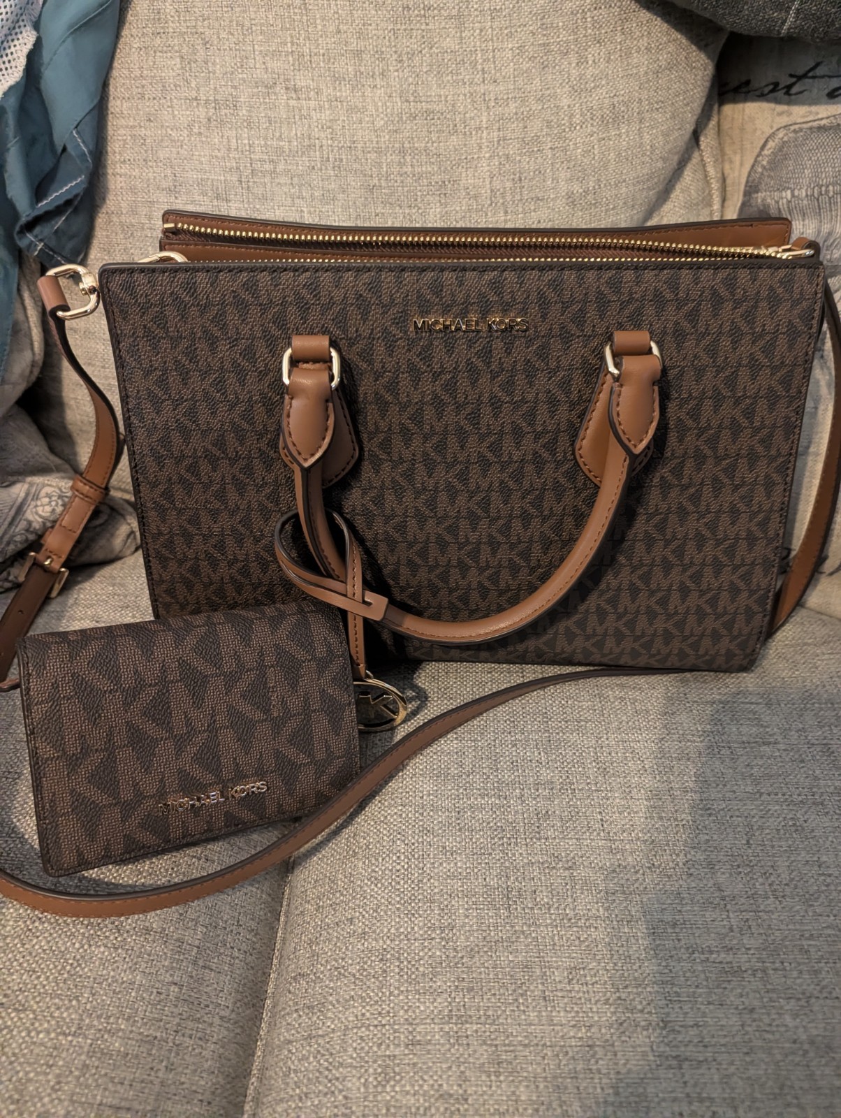 Michael Kors Brown Logo Satchel Zip Top w/ Detachable Strap, Wallet, Pockets