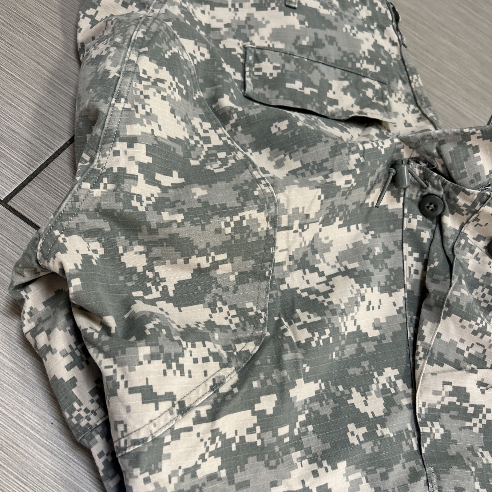 US Army Combat Uniform ACU Digital Camo Trousers Large/Long USGI Rip Stop