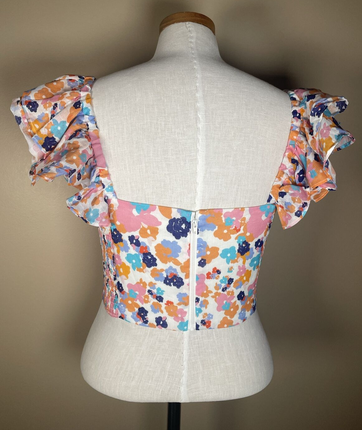 Amanda Uprichard Mackey Top in Madagascar MEDIUM Pristine Condition Crop Ruffle