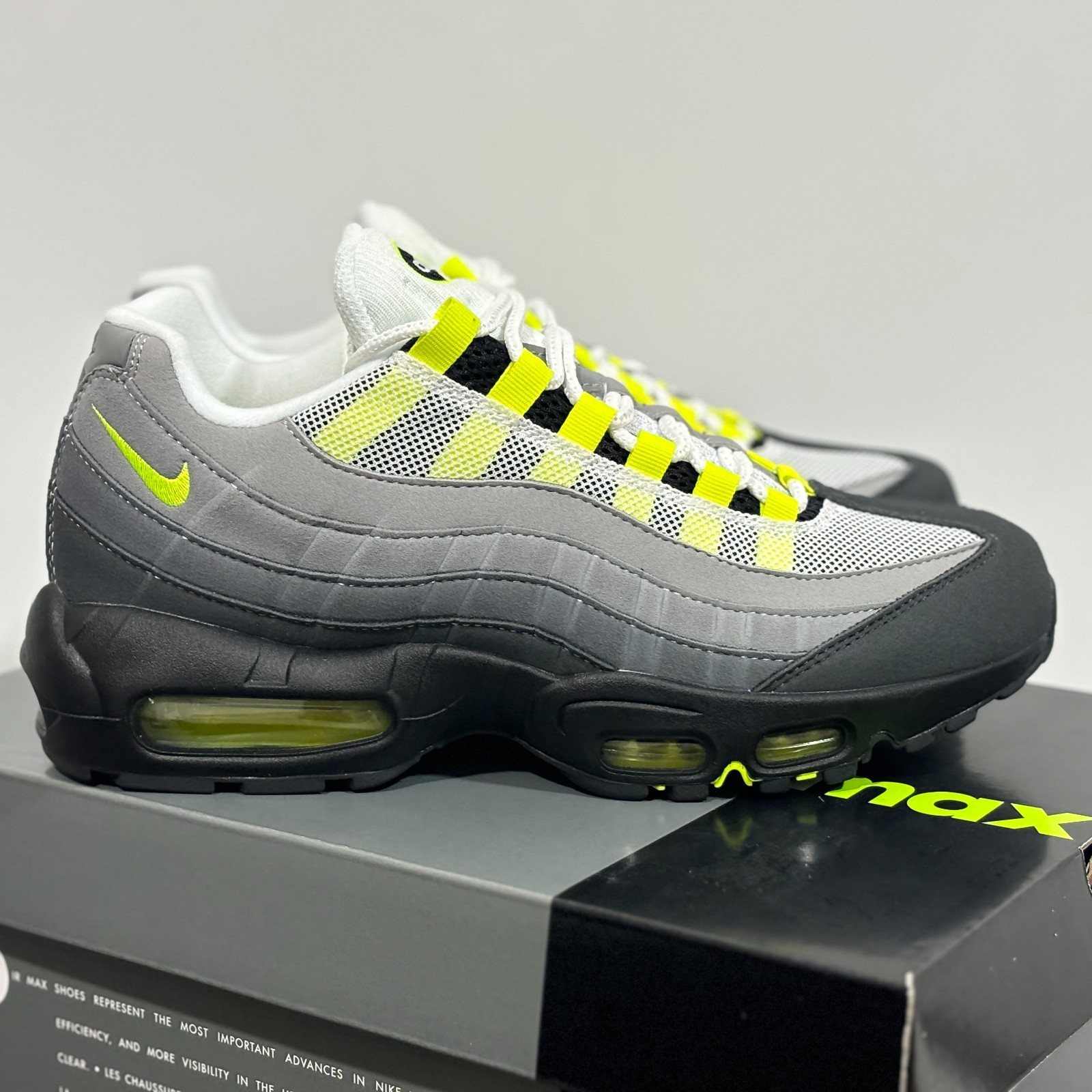 Nike Air Max 95 Men’s CT1689-001 Visible Air Cushion Joggers 🎐
