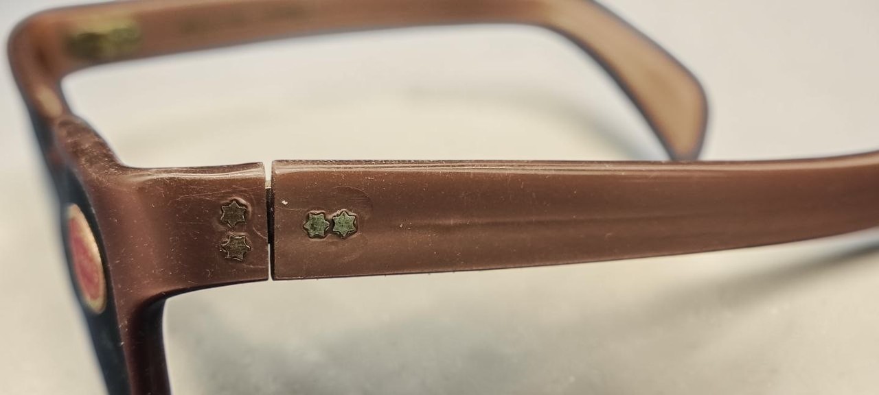 Vintage French Y2K Slim Rectangle Sunglasses Brown Frame Green Lenses Unisex