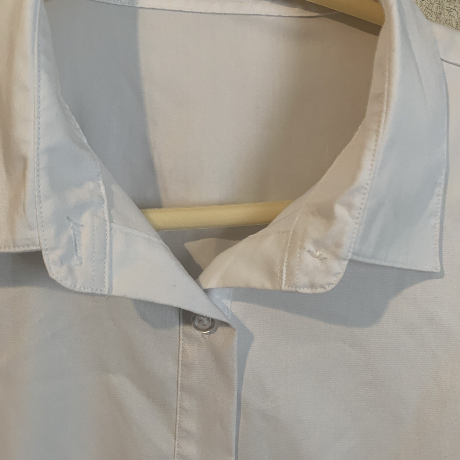 Lunnow White Blouse Short Sleeve Stretch Button Up Poly & Bamboo Fiber 2x EUC