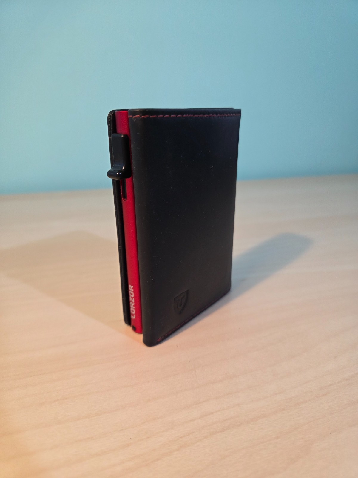 LORZOR Minimalist Leather Wallet – Full Grain Leather, Slim Pop-up Card Case