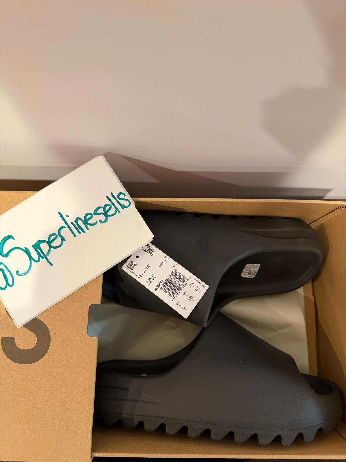 Adidas Yeezy Slide Onyx Size 10 (100% Authentic) HQ6448