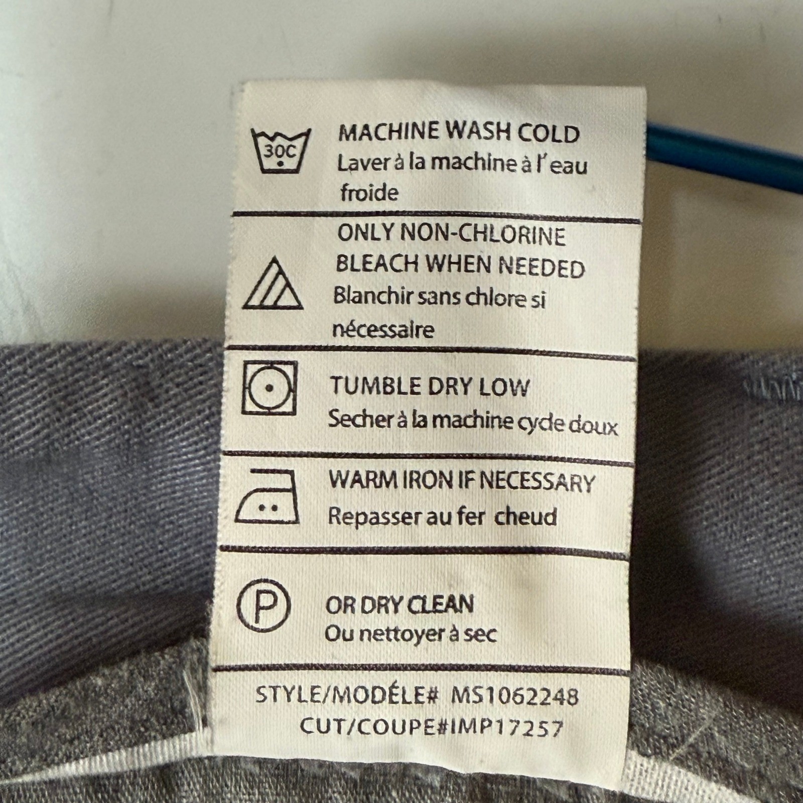 VINCE Pants Mens 32 Fits 34 Grey Flat Front Chino Cotton Stretch Business Casual