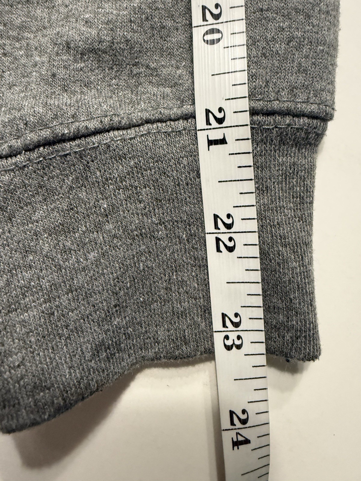 Buc-ee’s Beaver Logo Gray Hoodie Pullover Graphic Sweatshirt L See Measurements