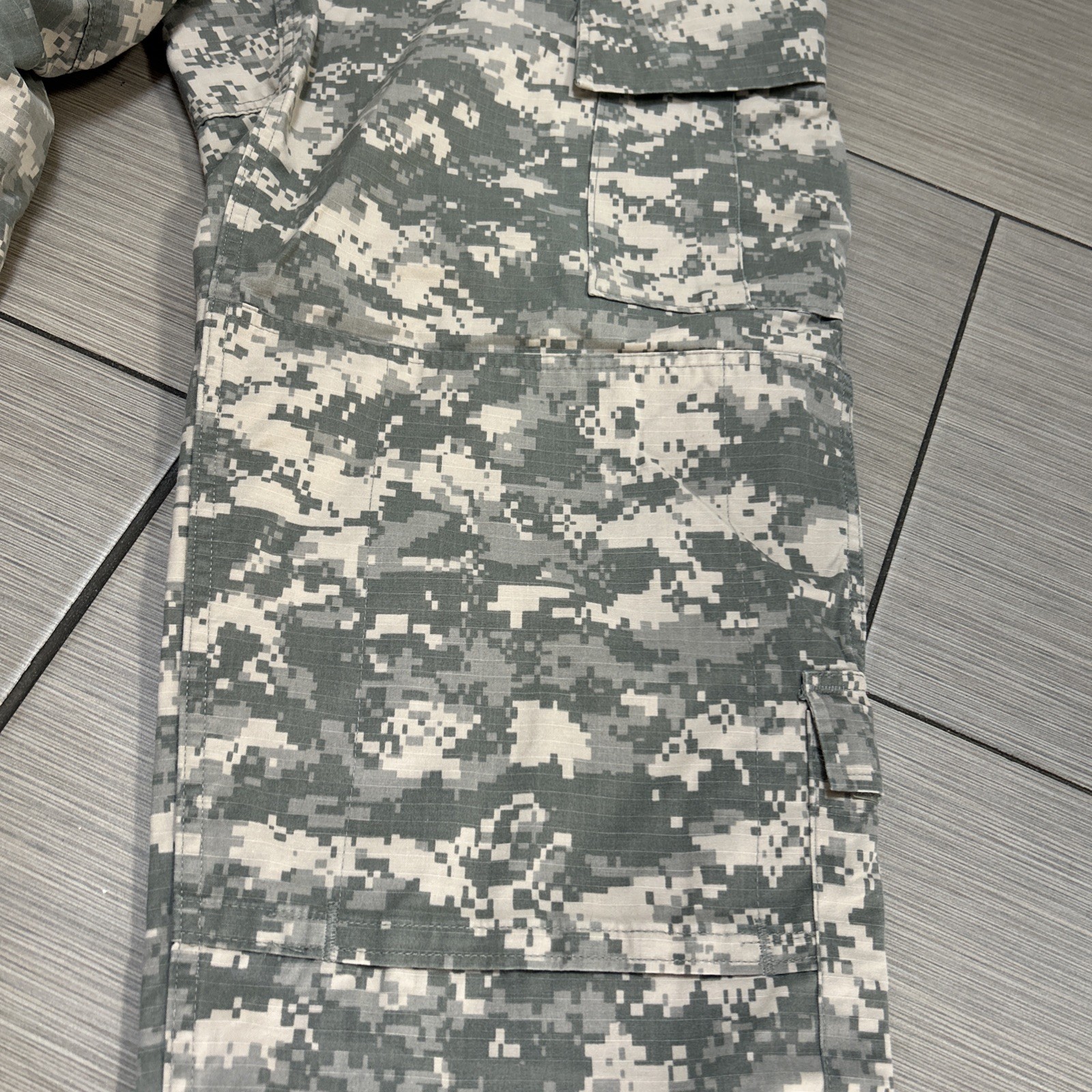 US Army Combat Uniform ACU Digital Camo Trousers Large/Long USGI Rip Stop