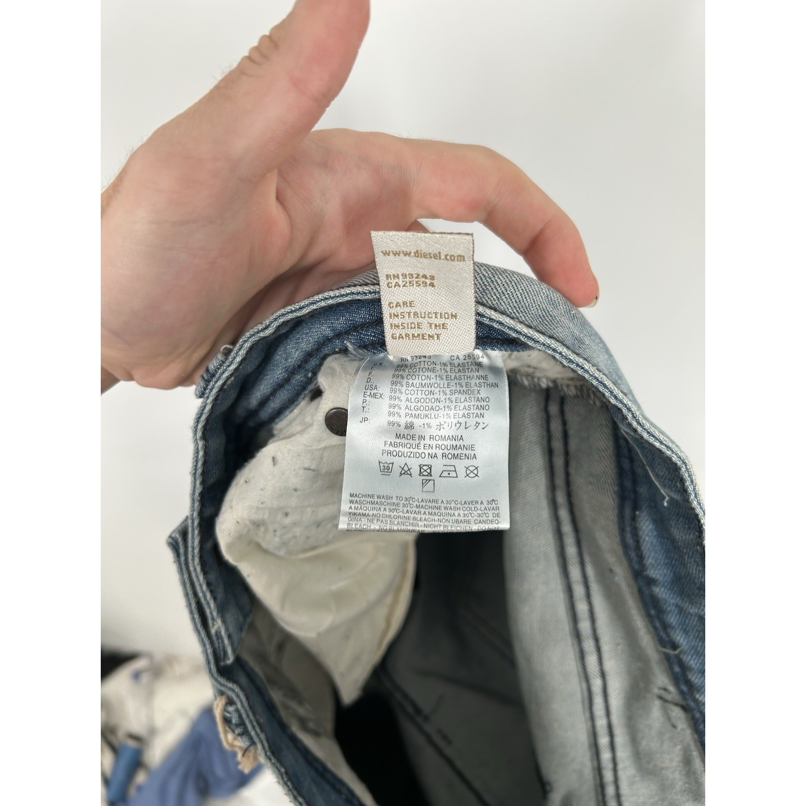 Diesel Larkee Straight Leg Regular Fit Medium Wash Distressed Jeans Size 33×32