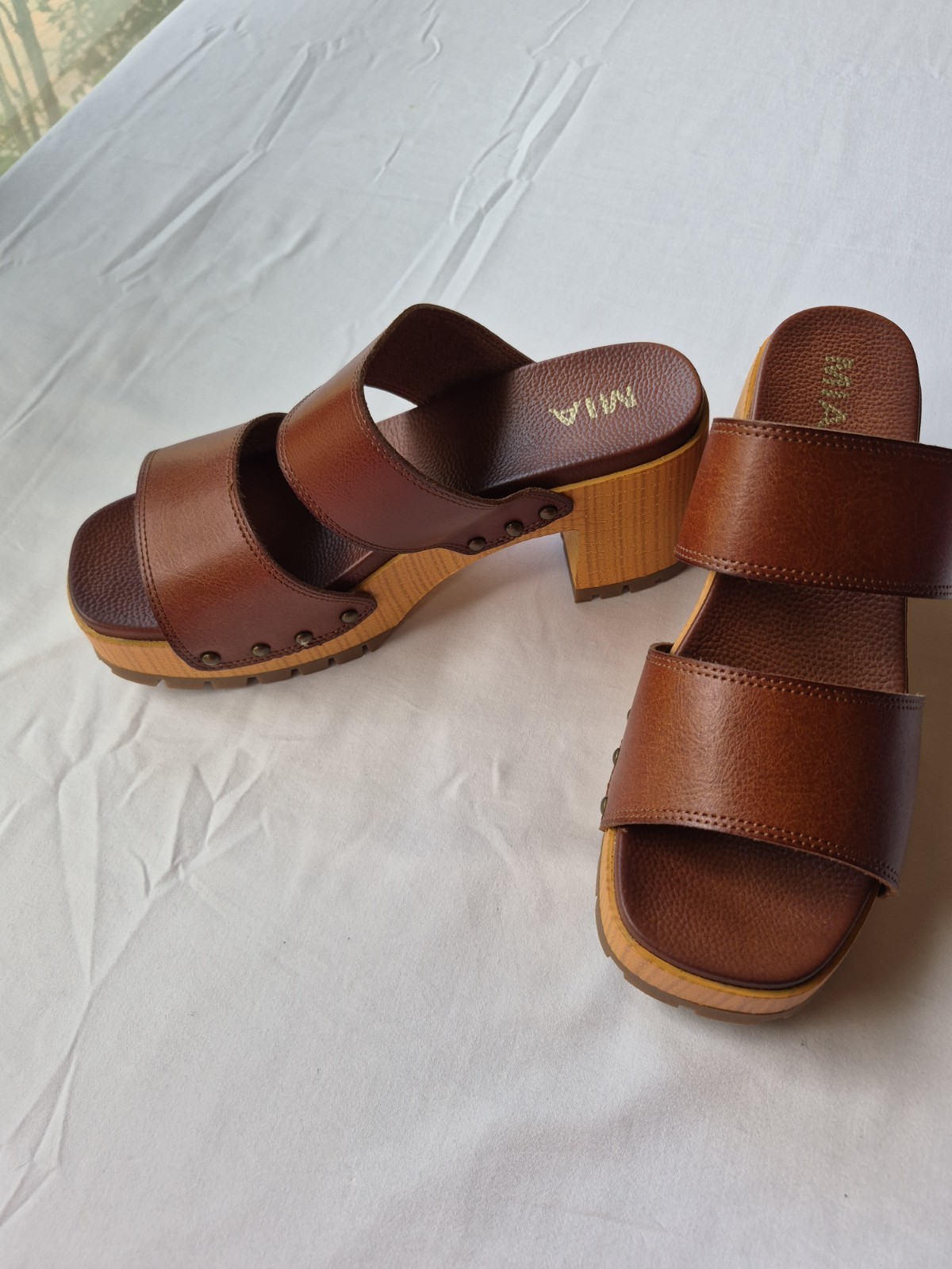 MIA Brown Leather Strappy Slip-On Sandals Studded Accents Women Size 8.5
