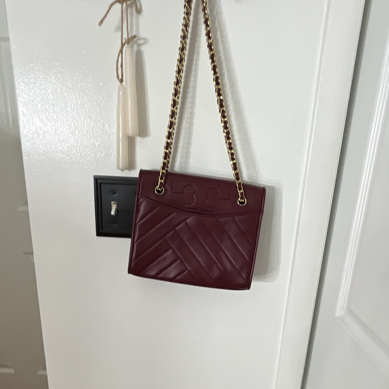 Tory Burch Burgundy Quilted Shoulder Bag Solid Rectangle Gold Chain Strap