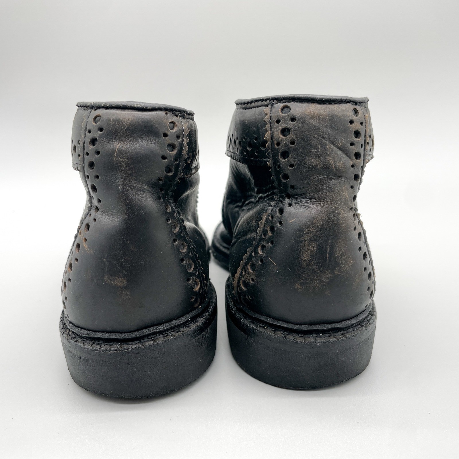 Allen Edmonds Mens 8 D Bellevue Chukka Boots Black Leather Brogue Casual Grunge