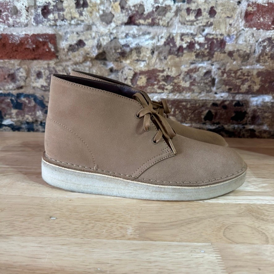 Clarks Desert Chukka Brown Lace up Suede Rubber Sole Boots Mens 8