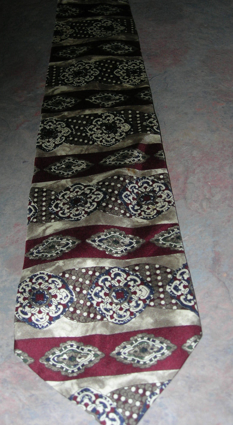 Classic (57 in.-60 in.) Geometric Necktie by Barrington
