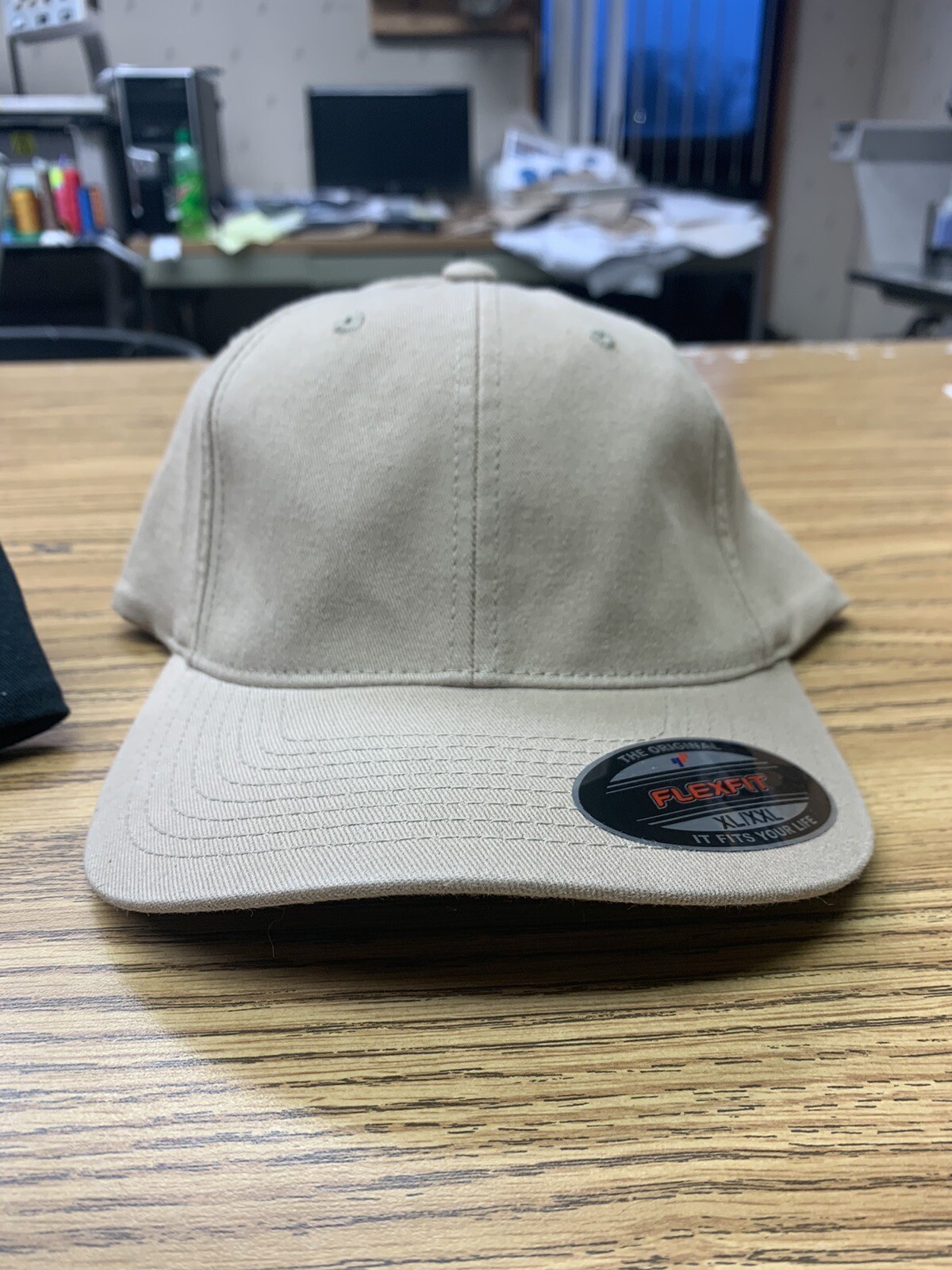 Flexfit Hat Yupoong 6997 XL/XXL. Khaki NEW
