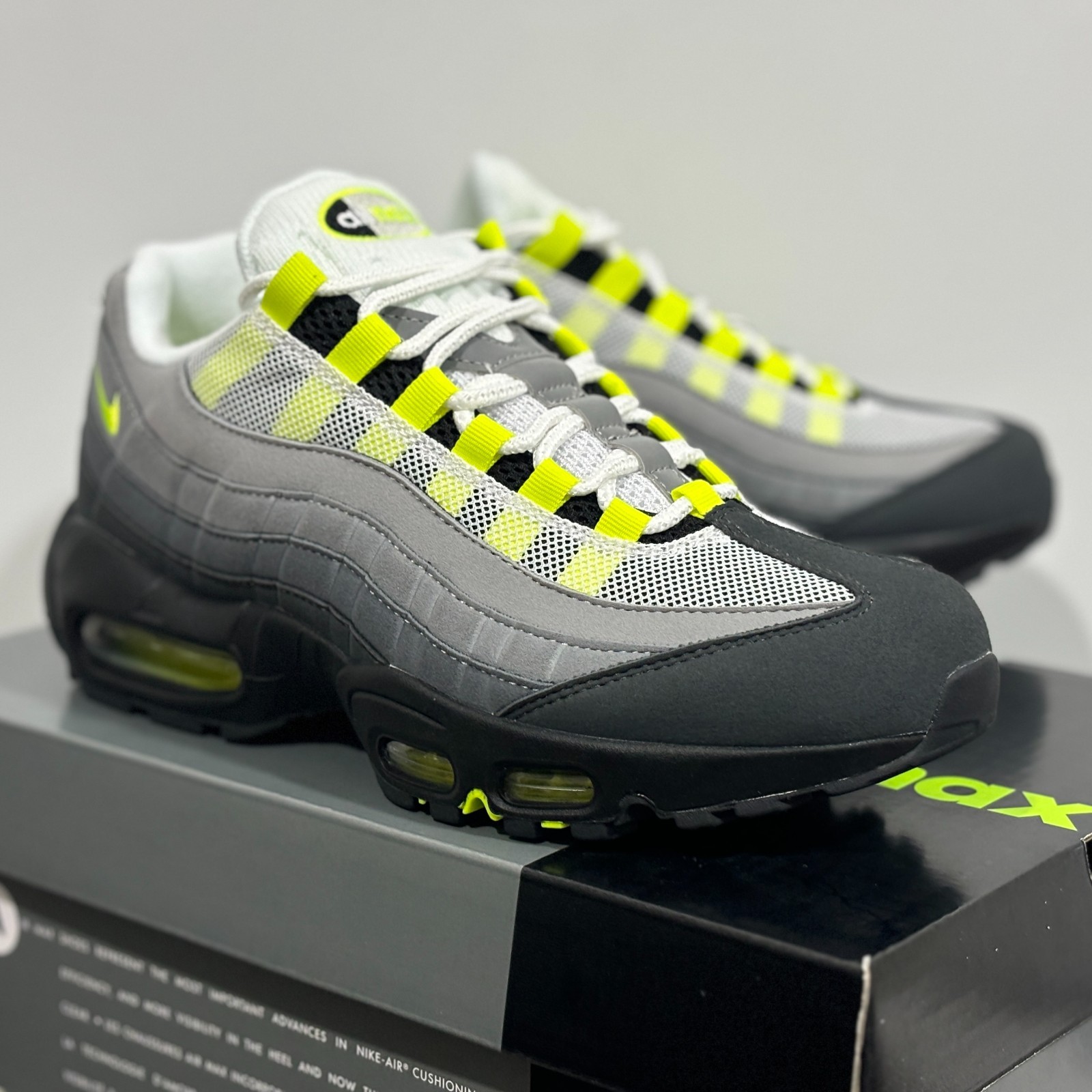 Nike Air Max 95 Men’s CT1689-001 Visible Air Cushion Joggers 🎐