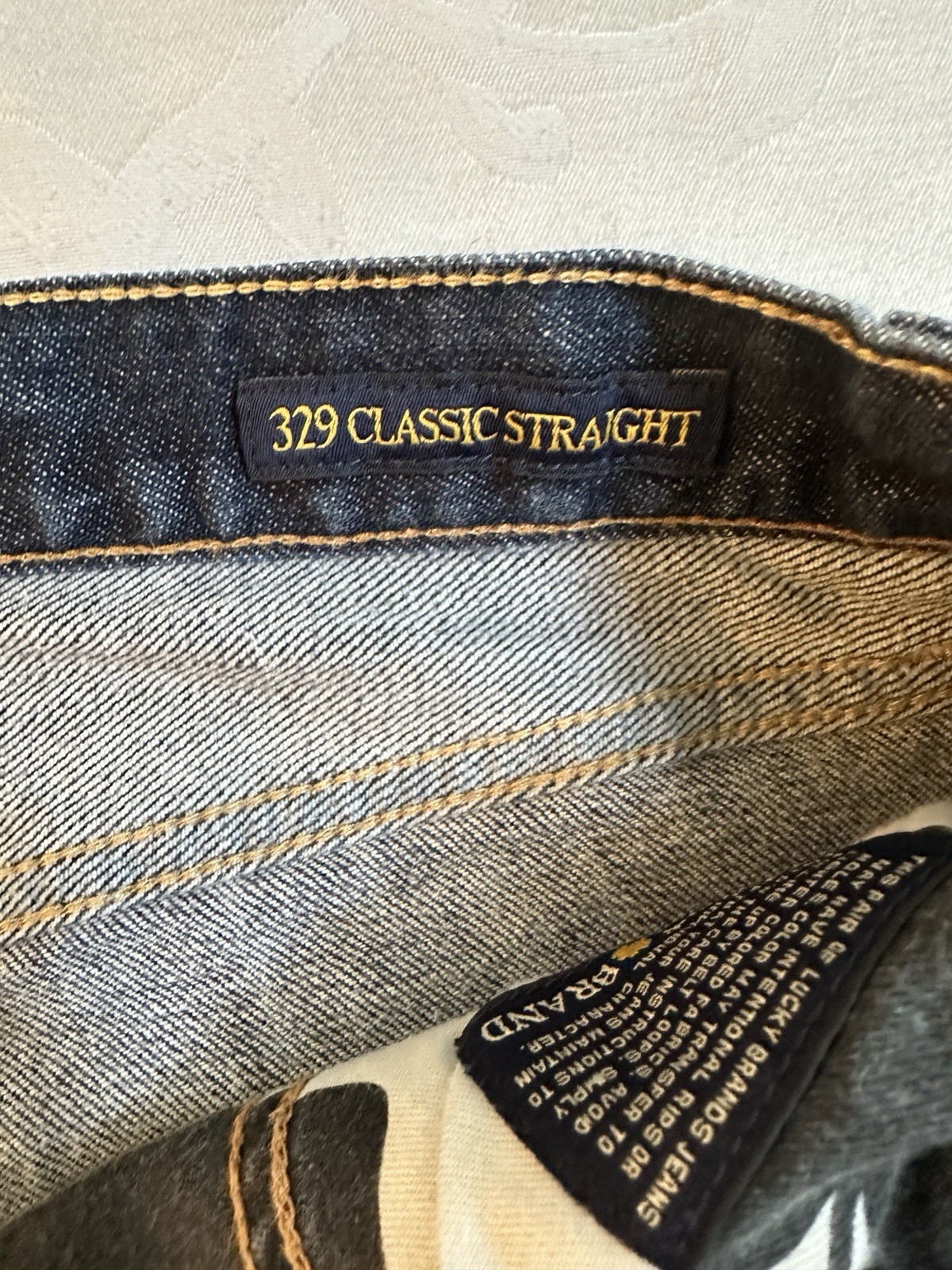 Lucky Brand Jeans Mens 34×30 Blue 329 Classic Straight Cotton Blend Dark Wash