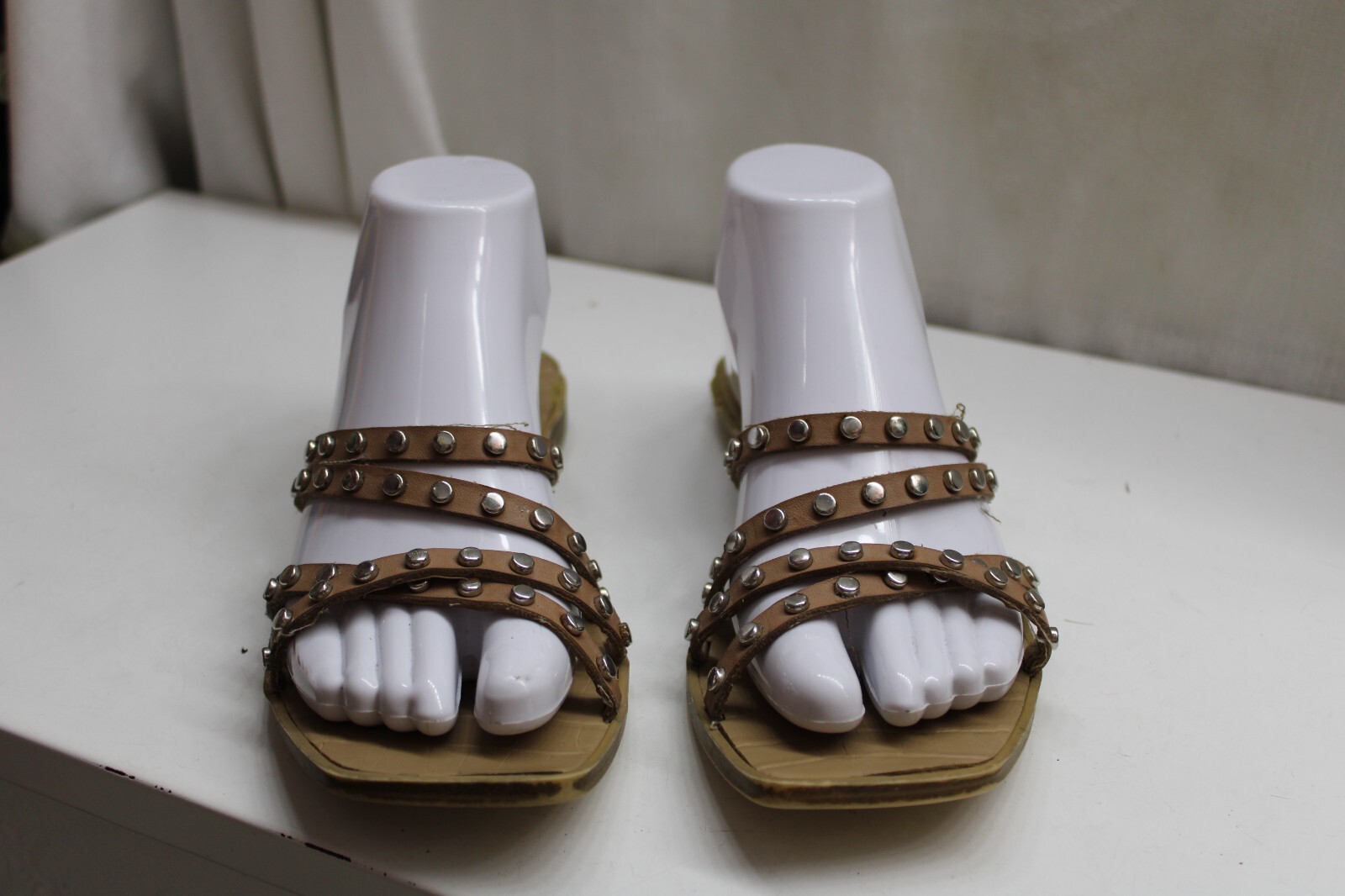 Dolce Vita Flat (Under 1 in) Studded Gladiator Cross Strap Slip-On Sandals Tan8