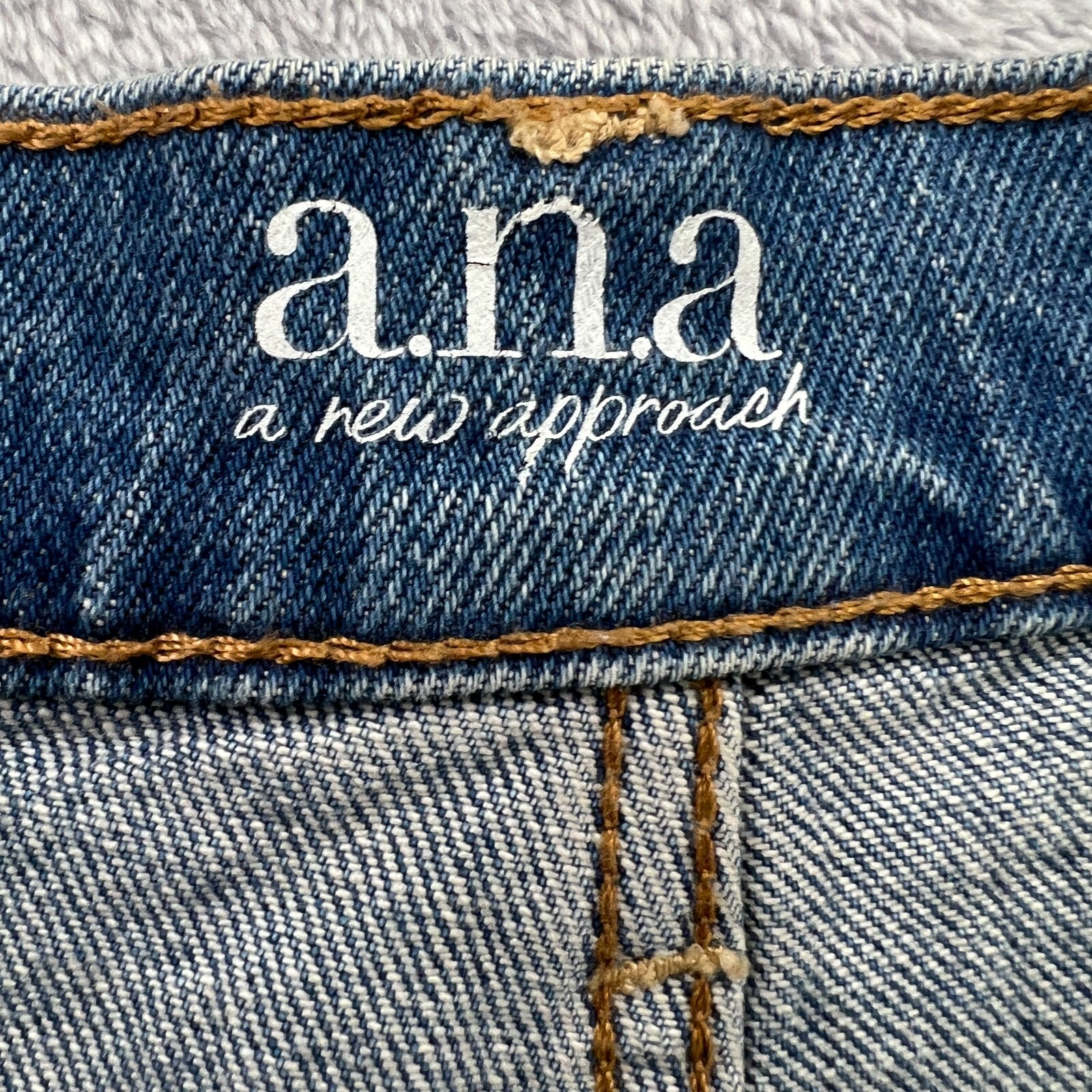 a.n.a Jeans Womens 18 Highest Rise Vintage Straight Denim Denim Distressed Mom