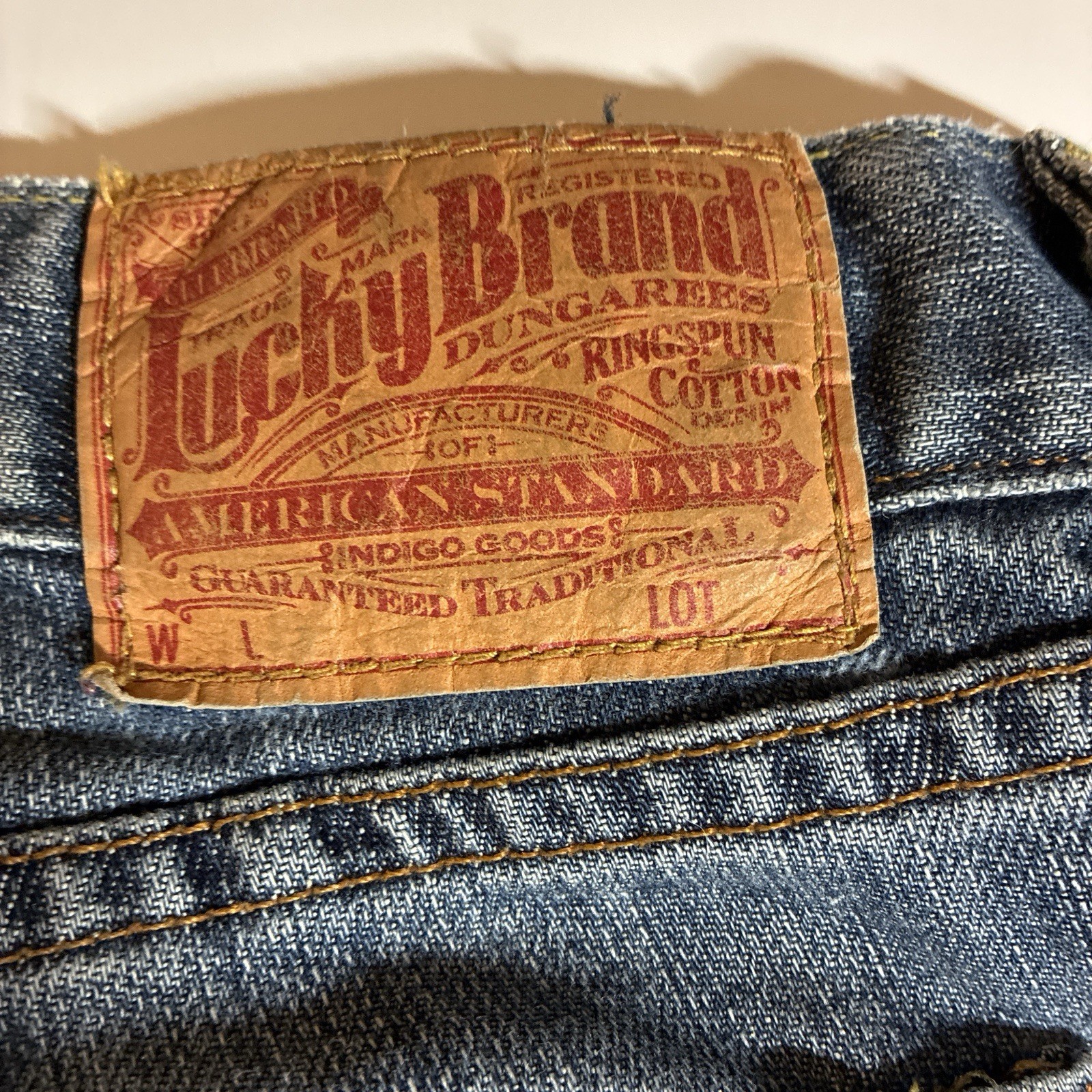 Lucky Brand Blue Straight Denim Jeans Regular Fit Mid Rise Distressed