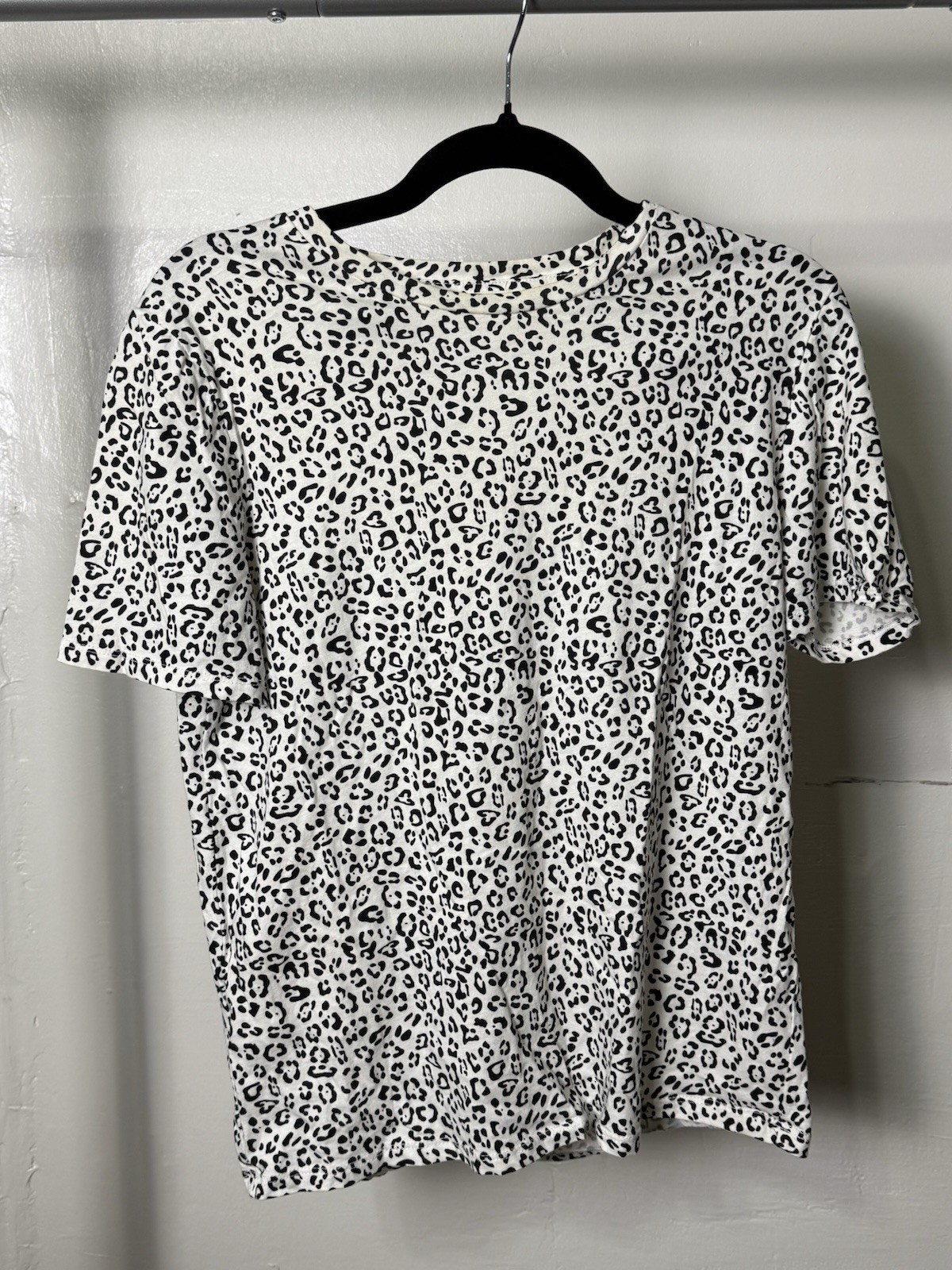 MNG White/Black Animal Print Crew Neck Short Sleeve T-Shirt Women’s Size S