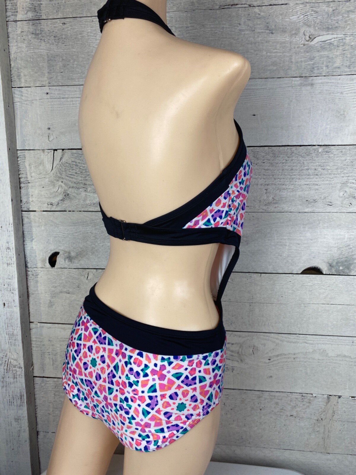 Clean Water 1 Piece Swimsuit Womens Xsmall Shelf Bra Padded Stretch beach