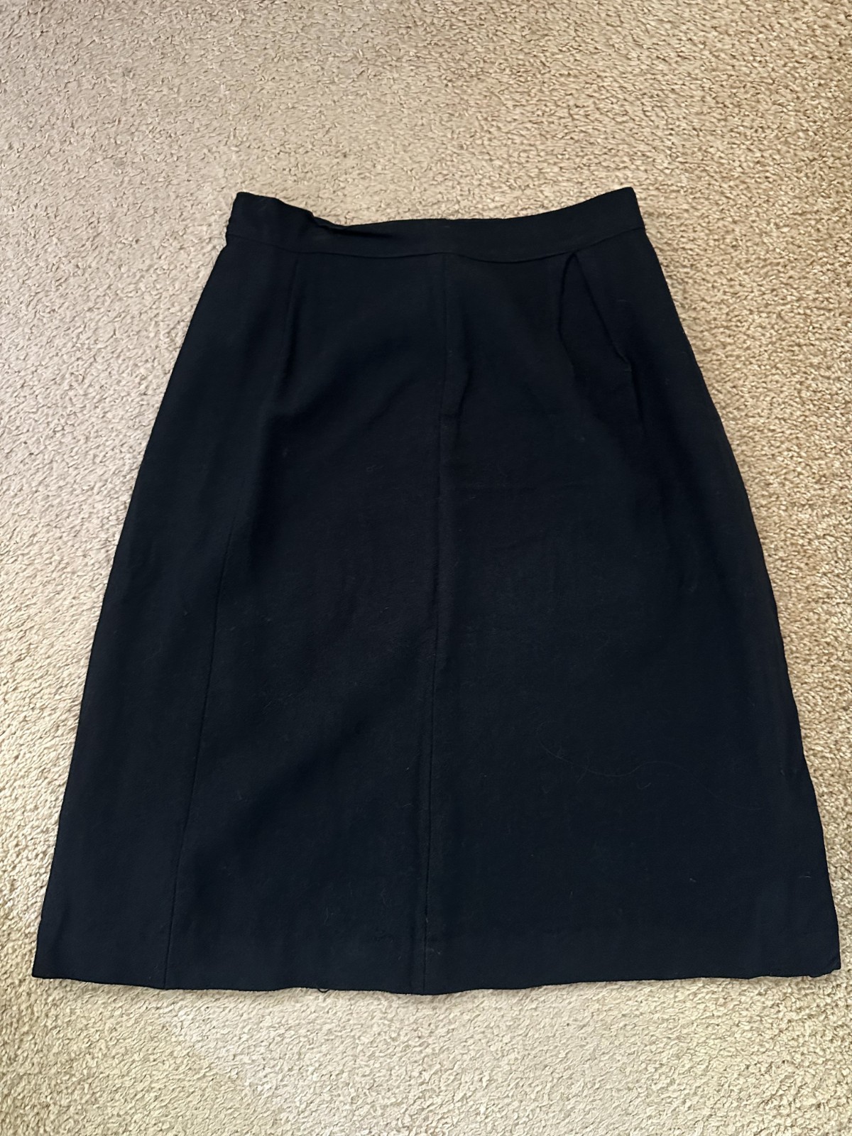 Vintage (era unknown) Black Midi Skirt Elegant Silhouette