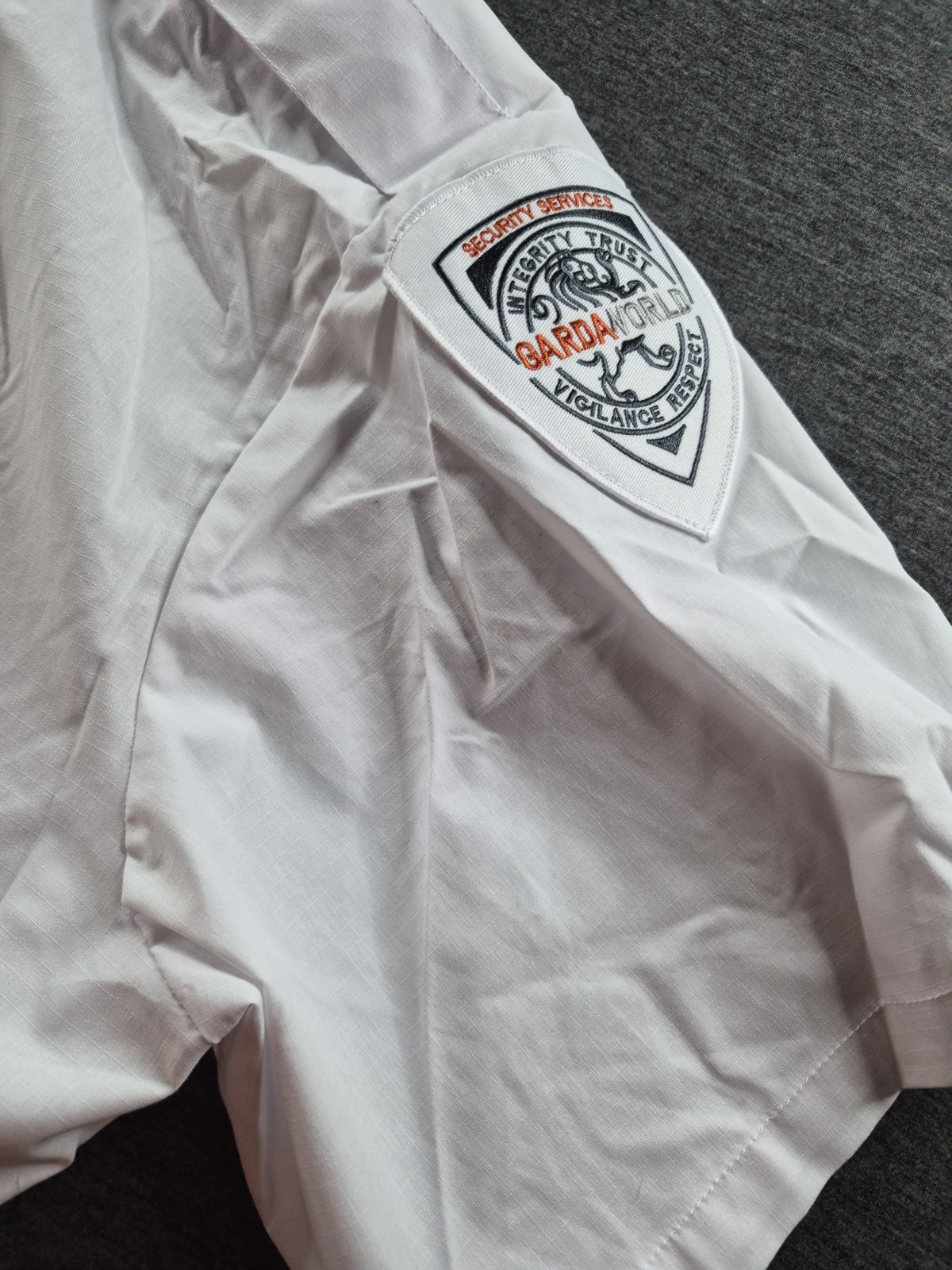 Urban Patrol GardaWorld Security Shirt White Size 20 65% Polyester Fiber Stretch