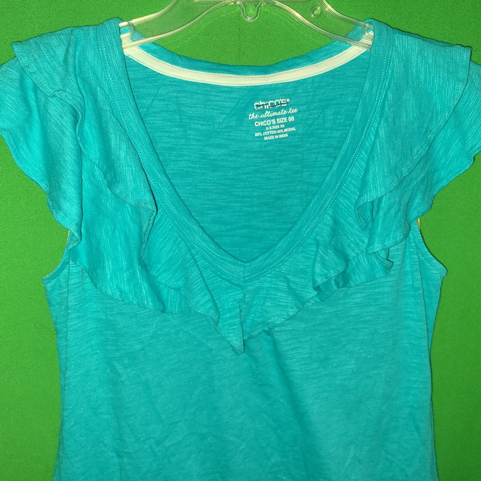 8223) NWOT CHICO’S 00 The Ultimate Tee cotton knit top ruffle blue sleeveless