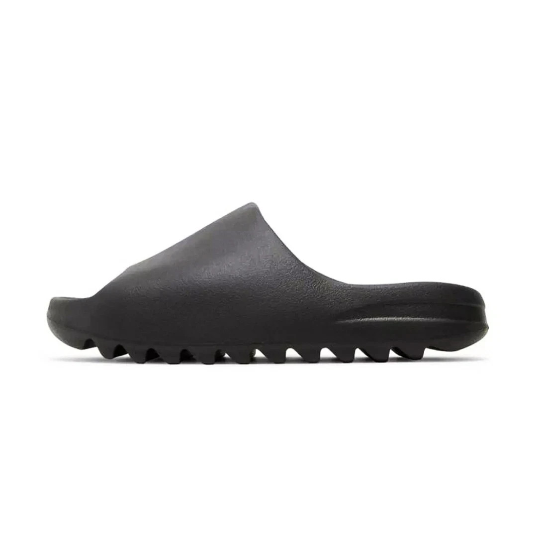 yeezy slide onyx size 7