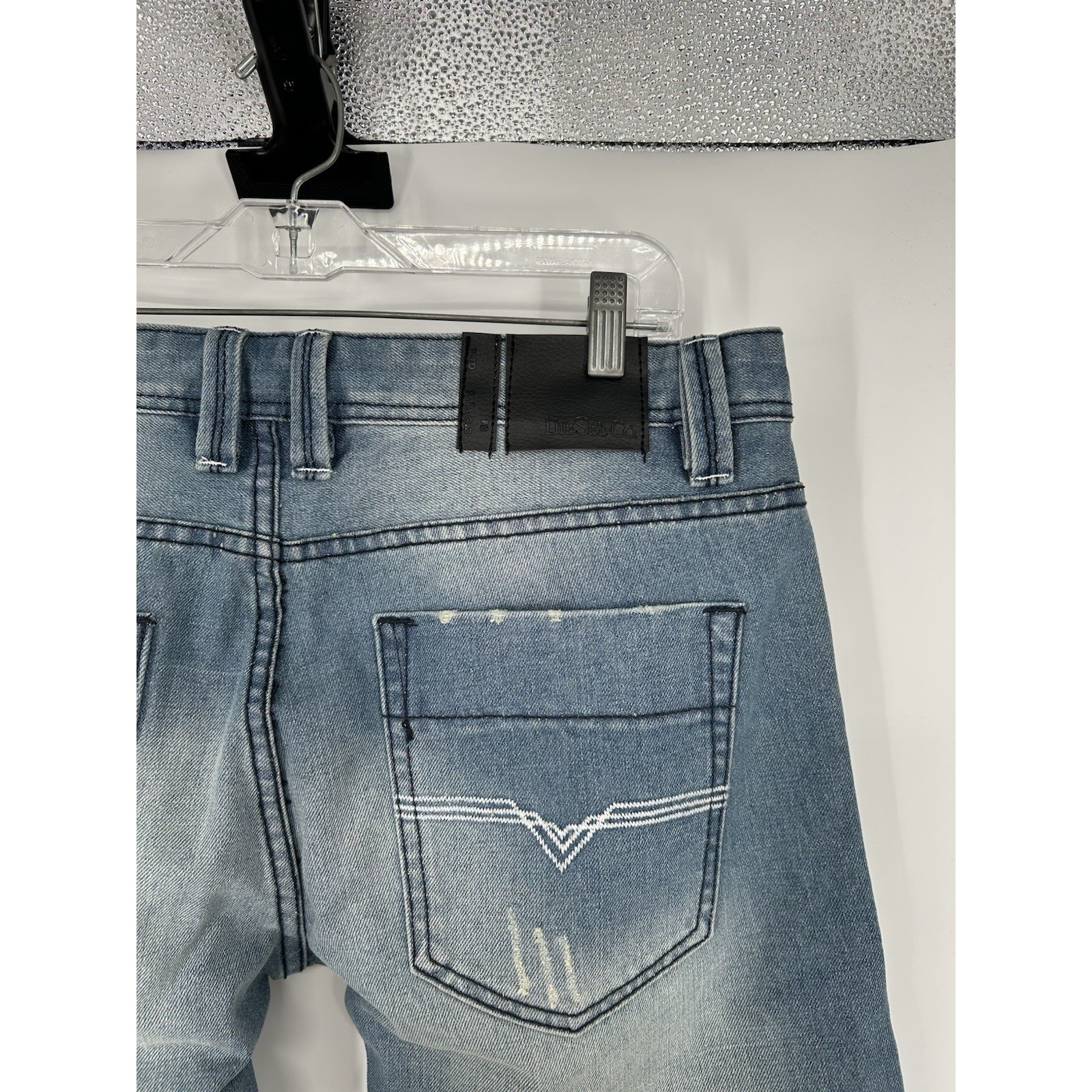 Diesel Larkee Straight Leg Regular Fit Medium Wash Distressed Jeans Size 33×32