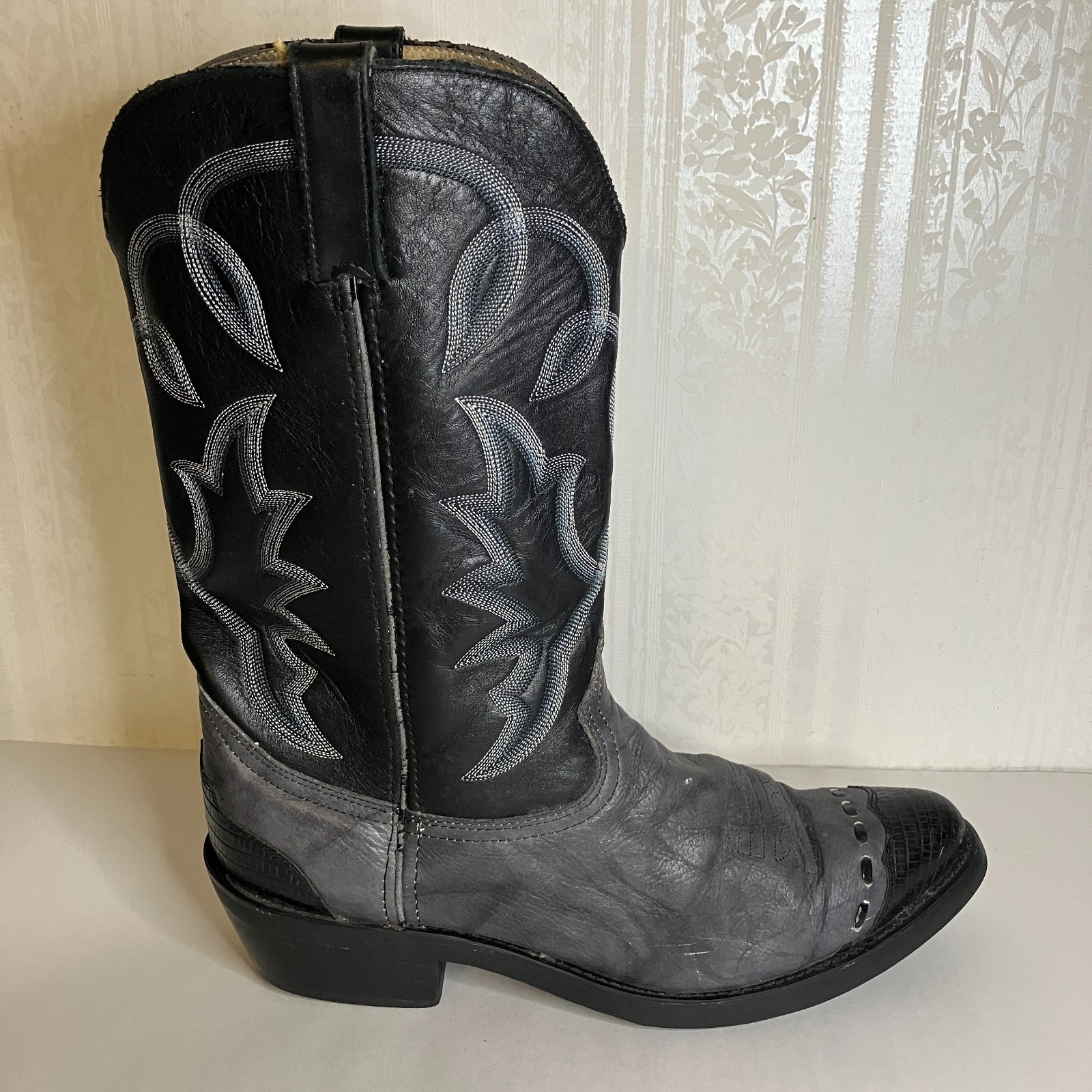 Durango Gray Black Wingtip Cowboy Boots Men’s 11D TR787 Oil Resistant Sole 11 D
