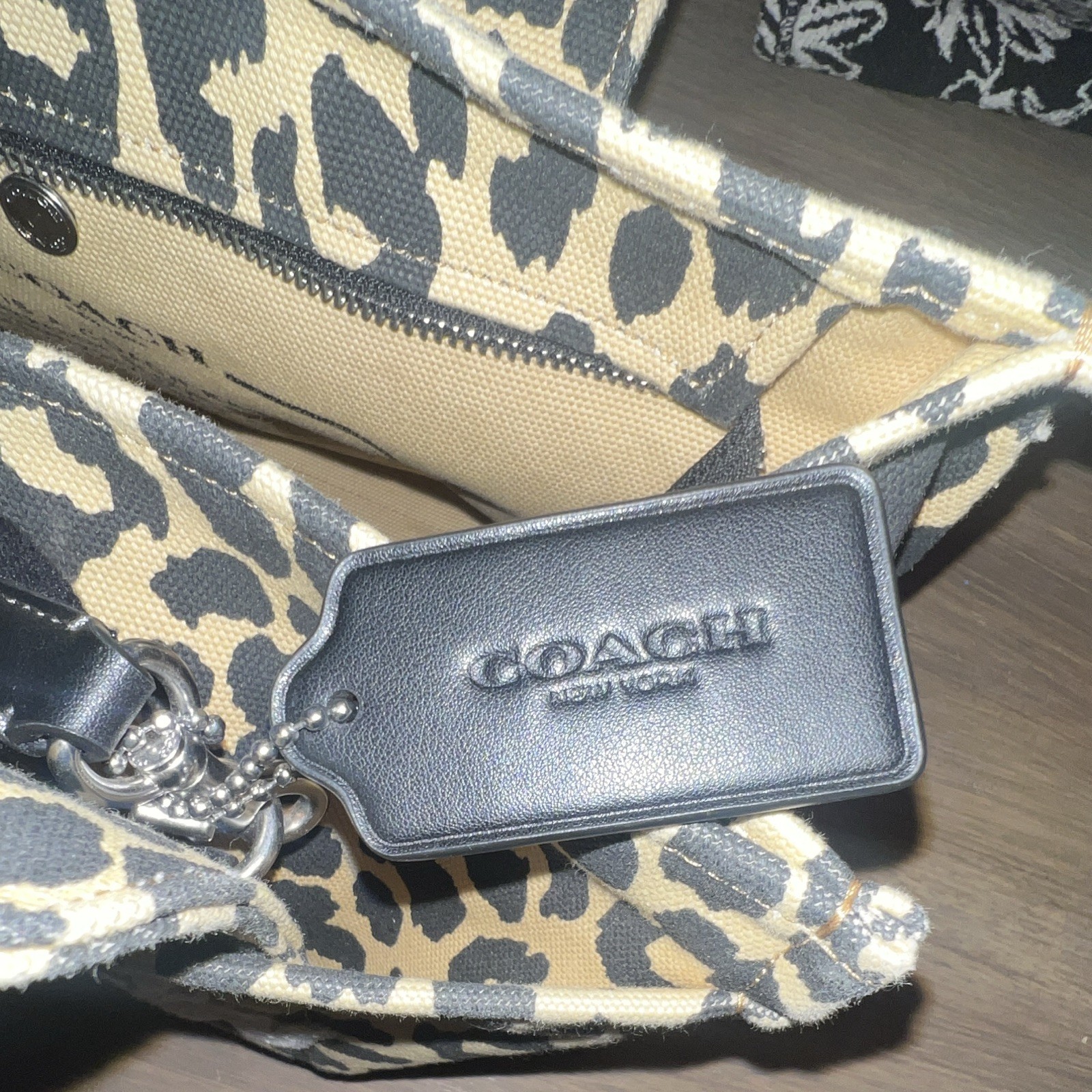 Coach Leopard Print large Tote Bag Beige Black Detachable Strap Snap Zip