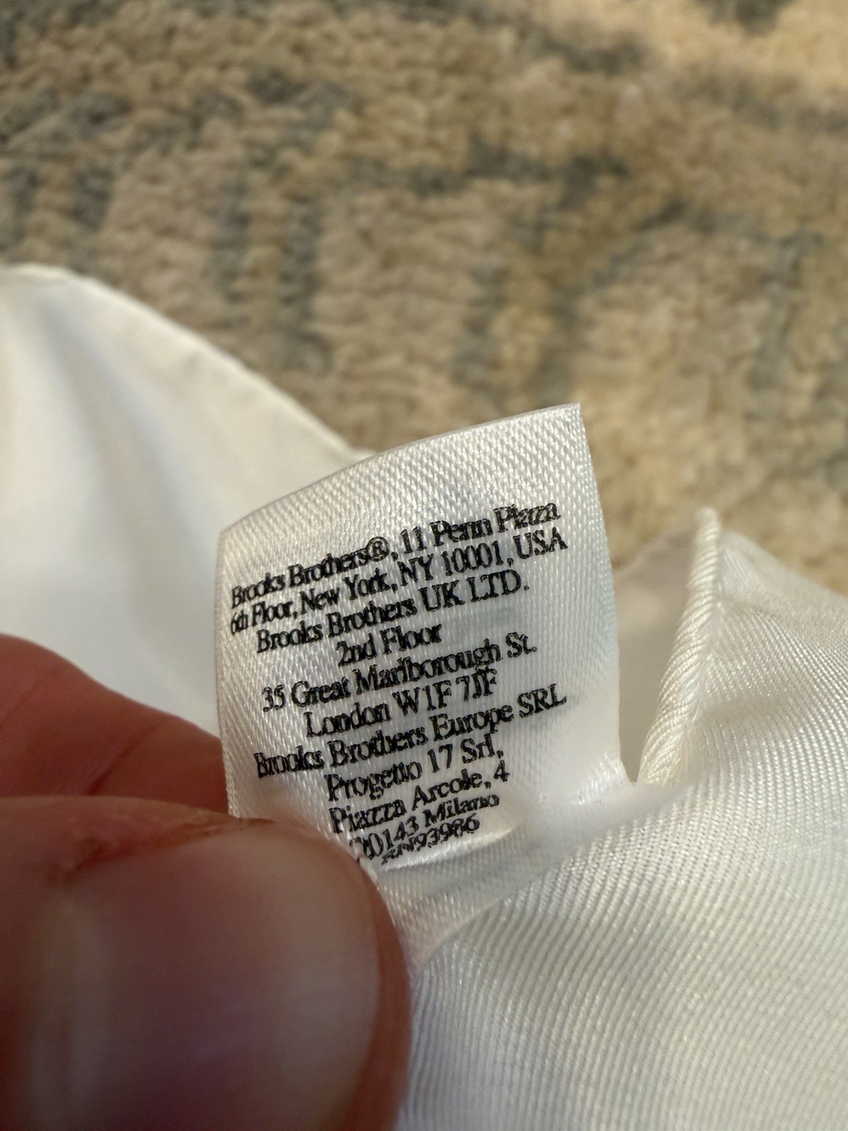 NEW $75 Brooks Brothers 100% Silk White Pocket Square NEW