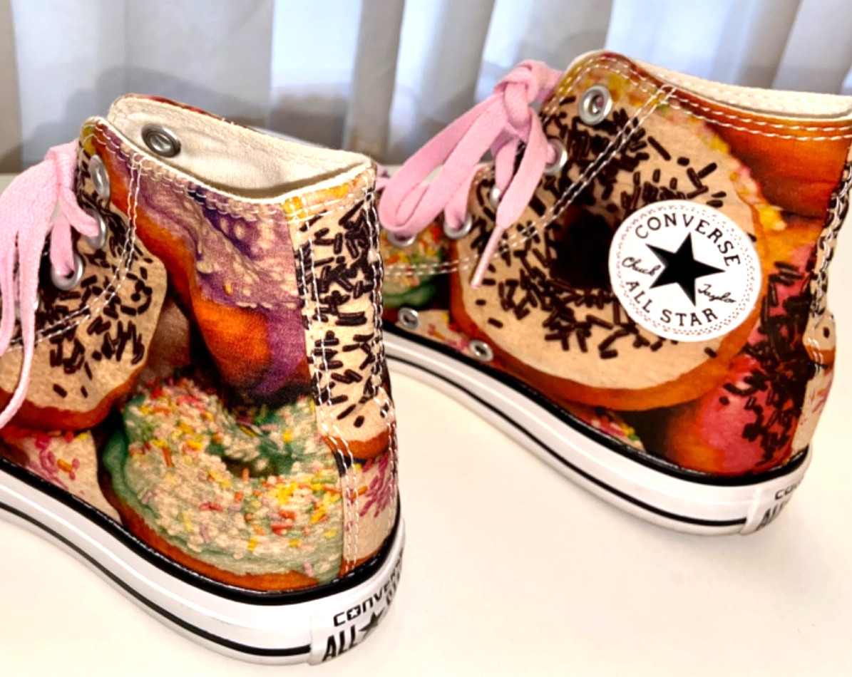 Converse All-Stars RARE Donuts Doughnuts High Tops Men 4 / Women 6