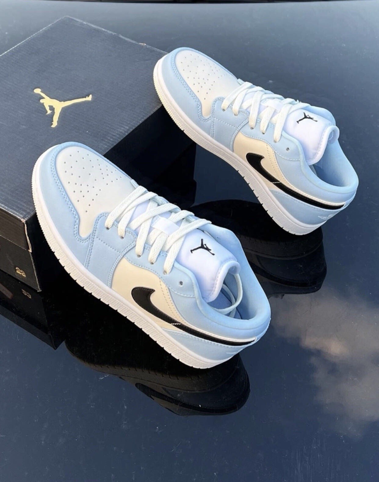 Nike Air Jordan 1 Low GS Ice Blue Sail 554723-401 Size 5Y /Women Size 6.5