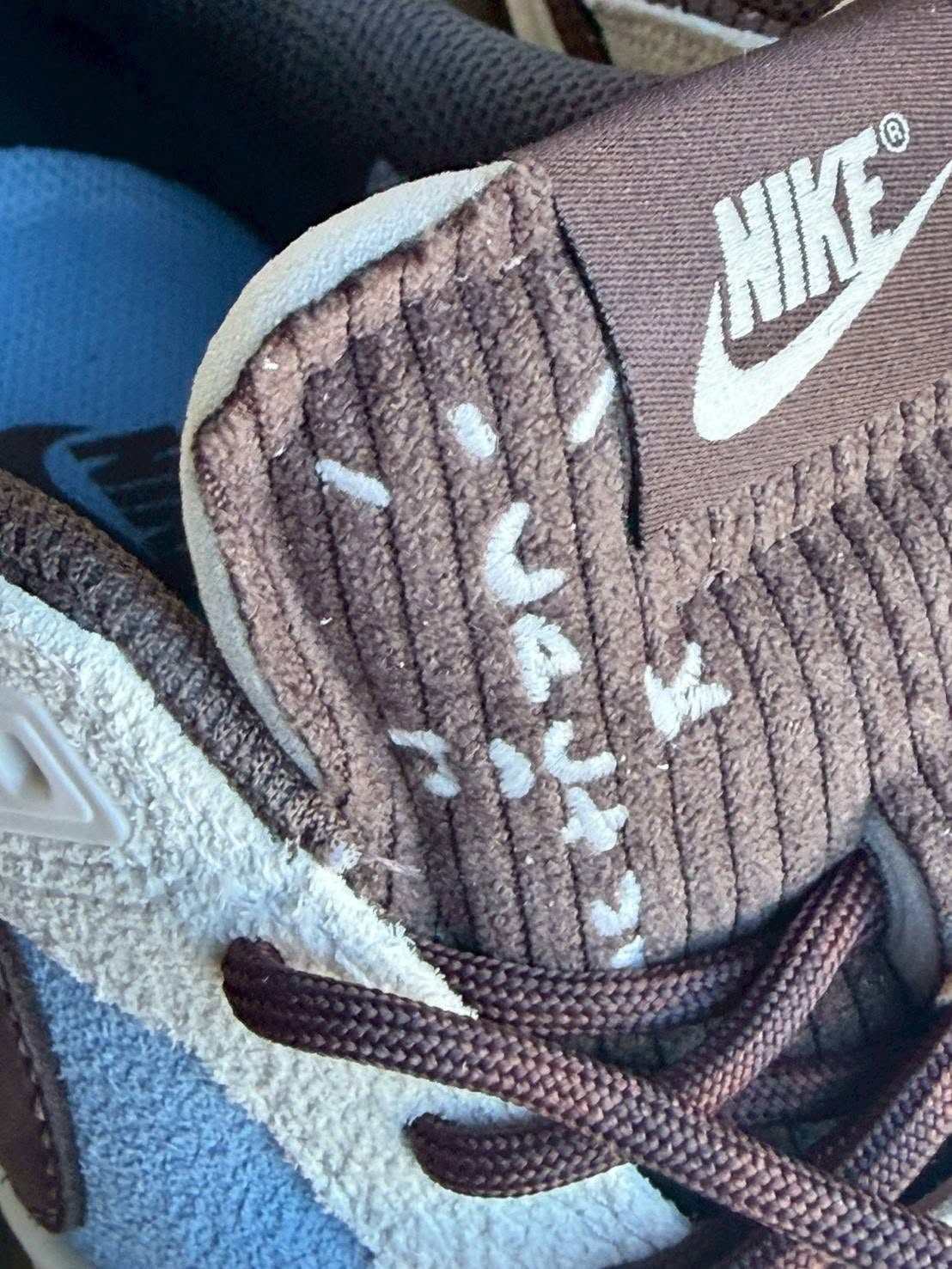 size 8.5 Nike Zoom Field Jaxx X Travis Scott Leche Blue