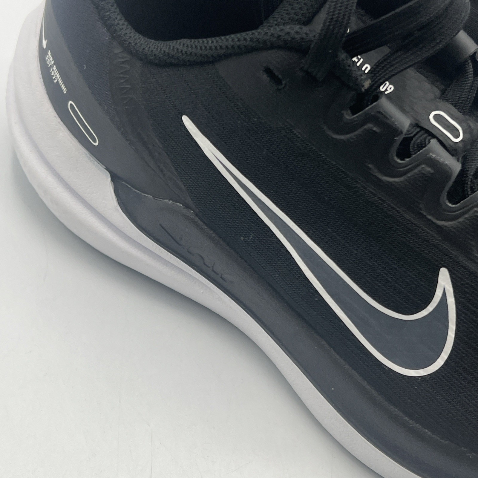Nike Trainers Womens Size 6.5 Air Winflo 9 Black White Road Running Gym Shoes