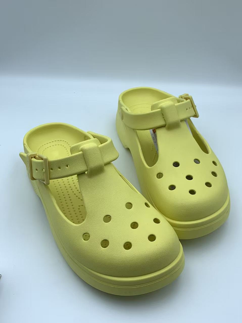 crocc Classic Mary Jane Clogs Yellow Women Platform Beach Outdoor Casual Shoes