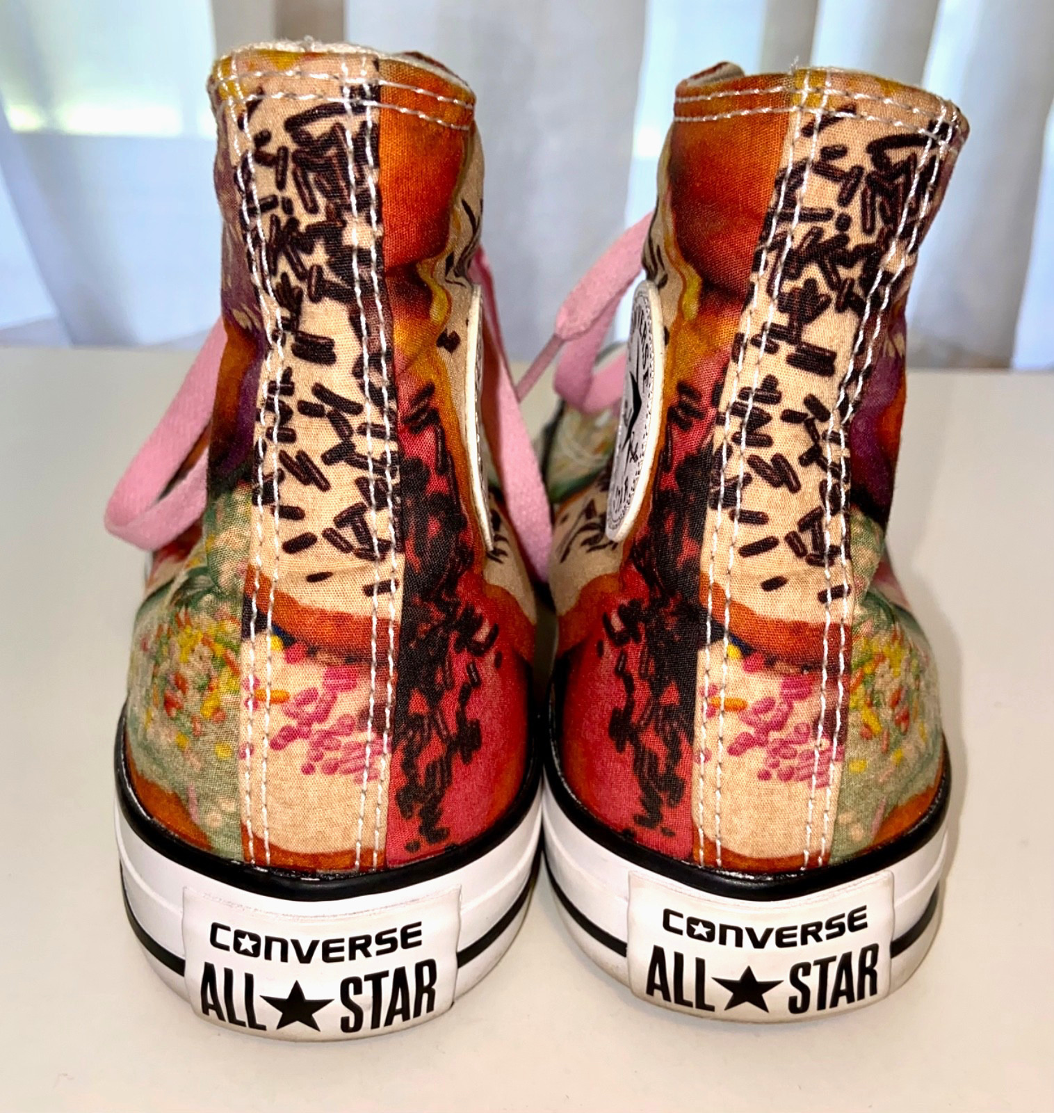 Converse All-Stars RARE Donuts Doughnuts High Tops Men 4 / Women 6