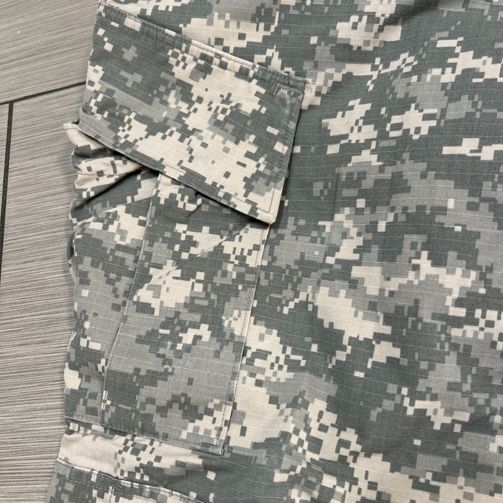 US Army Combat Uniform ACU Digital Camo Trousers Large/Long USGI Rip Stop