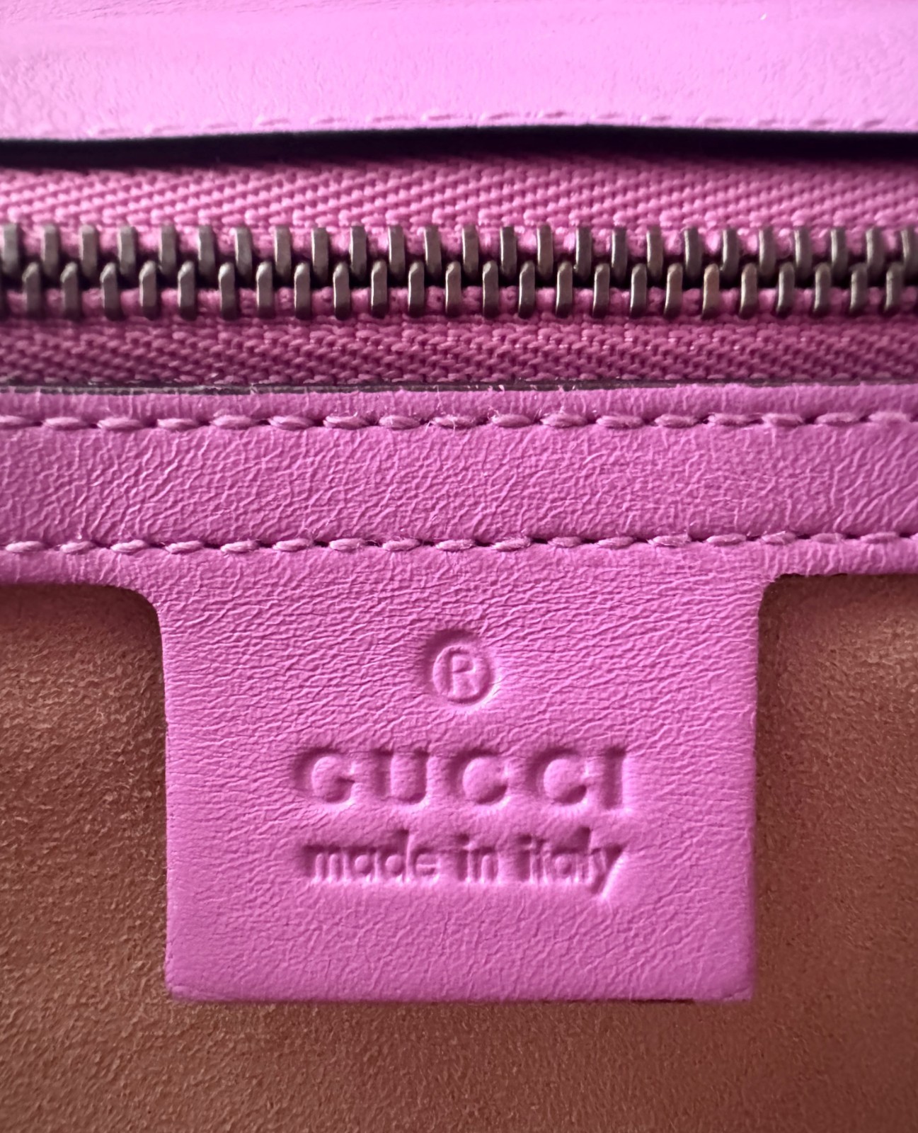 GORGEOUS GUCCI GG Marmont Leather Shoulder Chain Bag | EXCELLENT 2 COAs
