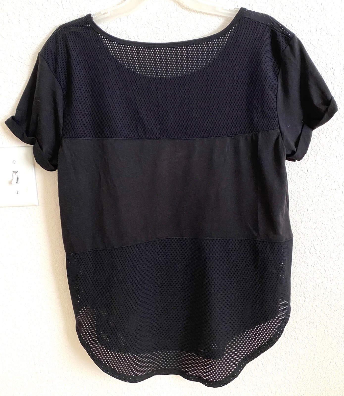 Women’s SO Black V-neck Active Tee Top – Sz XL – NEW