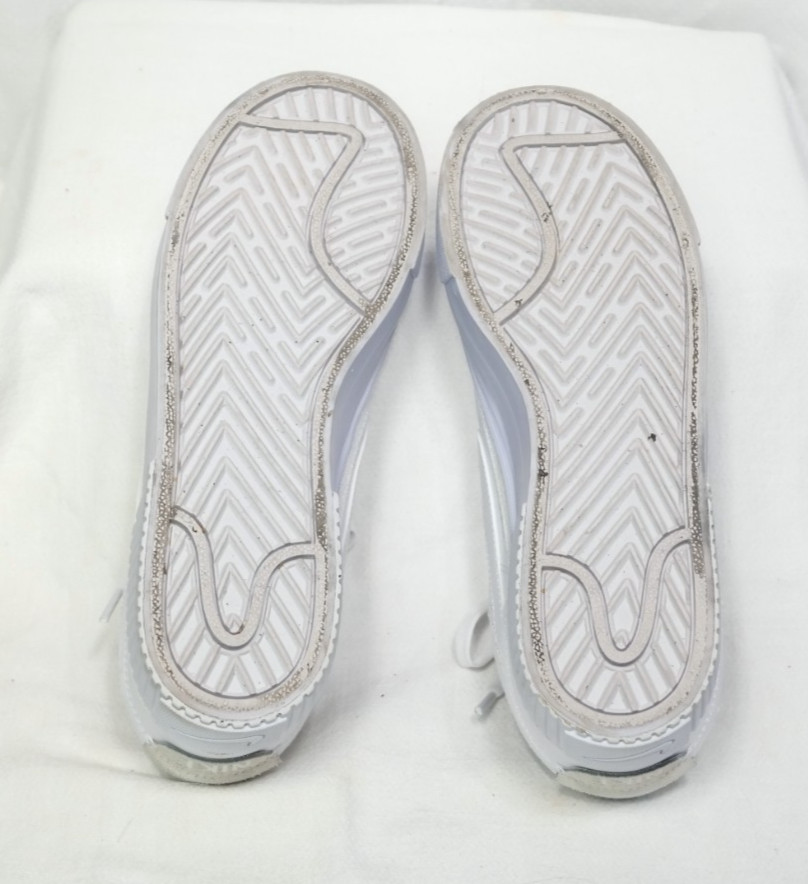 Nike Womens Court Legacy Lift Triple White Triple White NEW DM7590-101 size 9