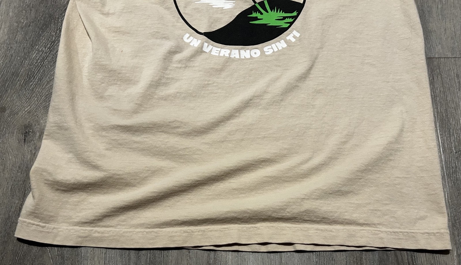 2022 Bad Bunny World’s Hottest Tour Merch ‘Un Verano Sin Ti’ Graphic T-Shirt