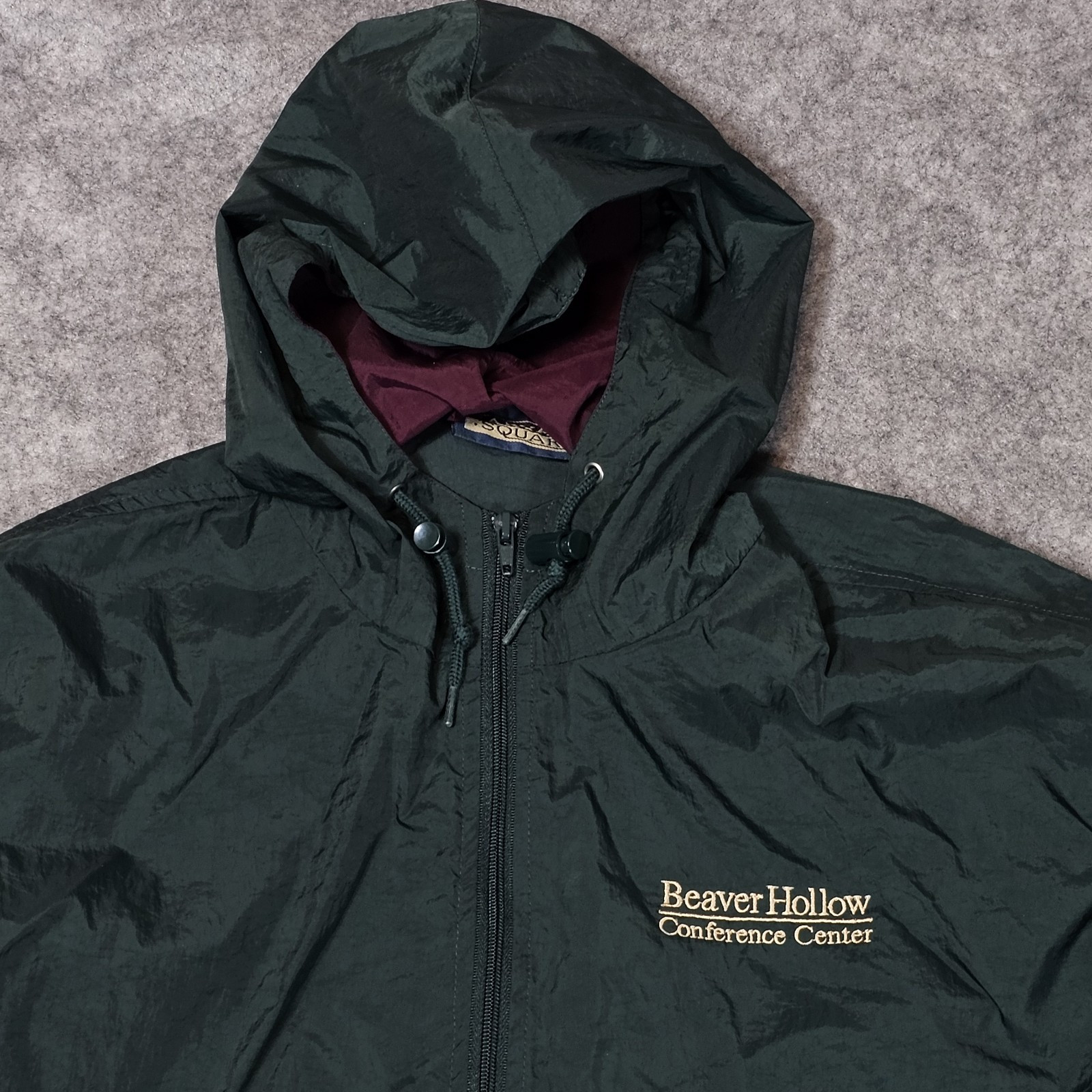 Beaver Hollow Conference Center Adult XL Green Travel Hooded Windbreaker