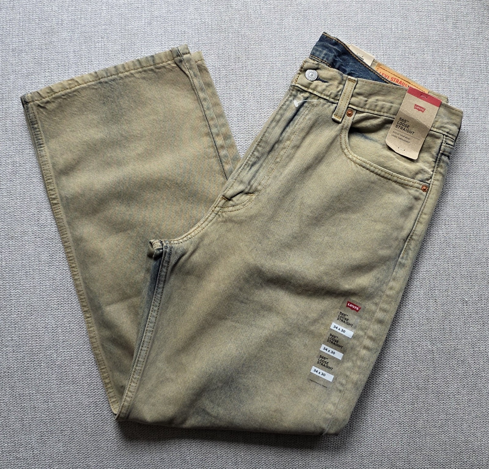 NWT Levi’s 565 Loose Straight Jeans Men – SIZE 34X30 NEW