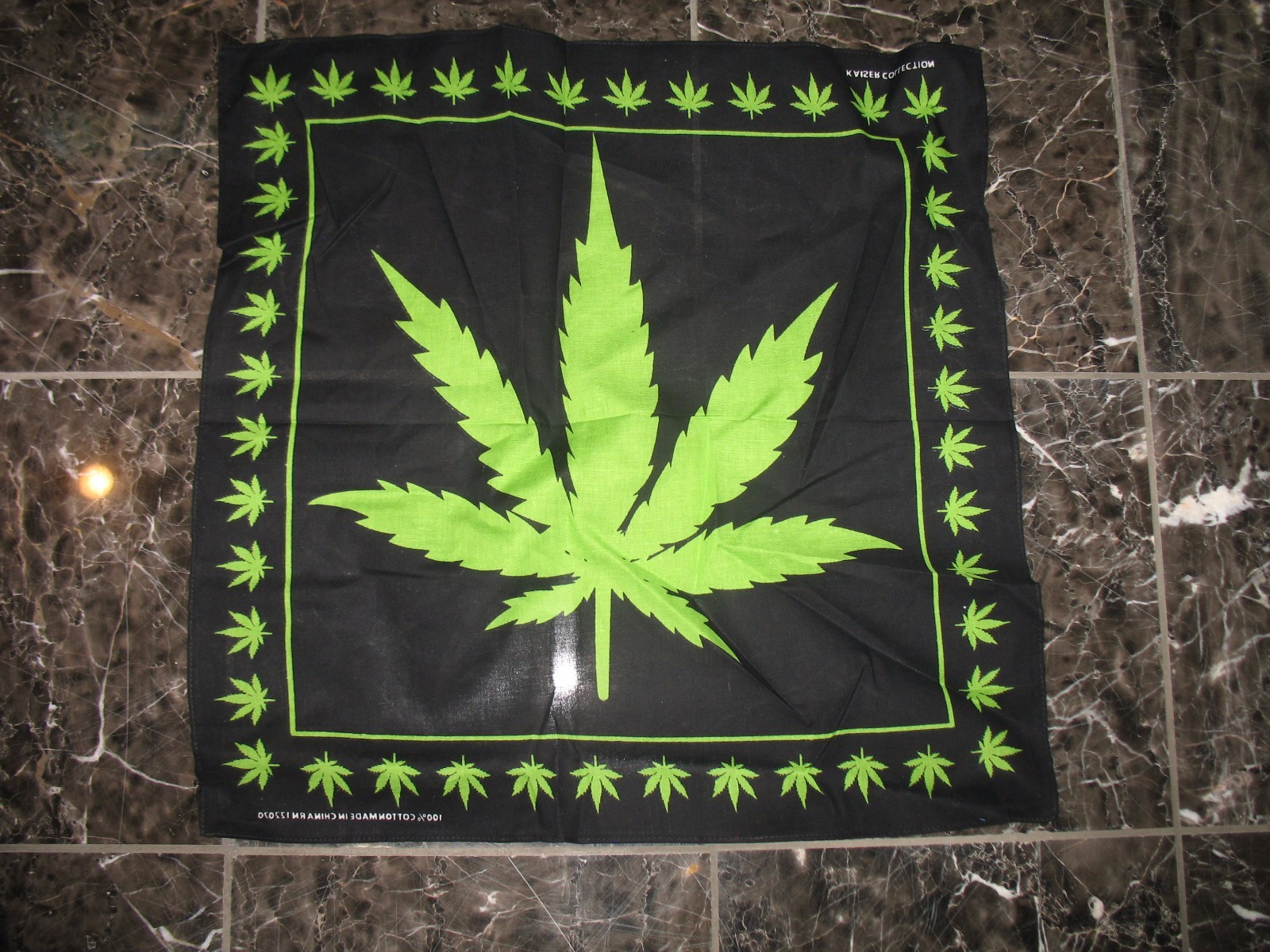 22″x22″ Black Weed Marijuana Hemp Cannibus Bandana