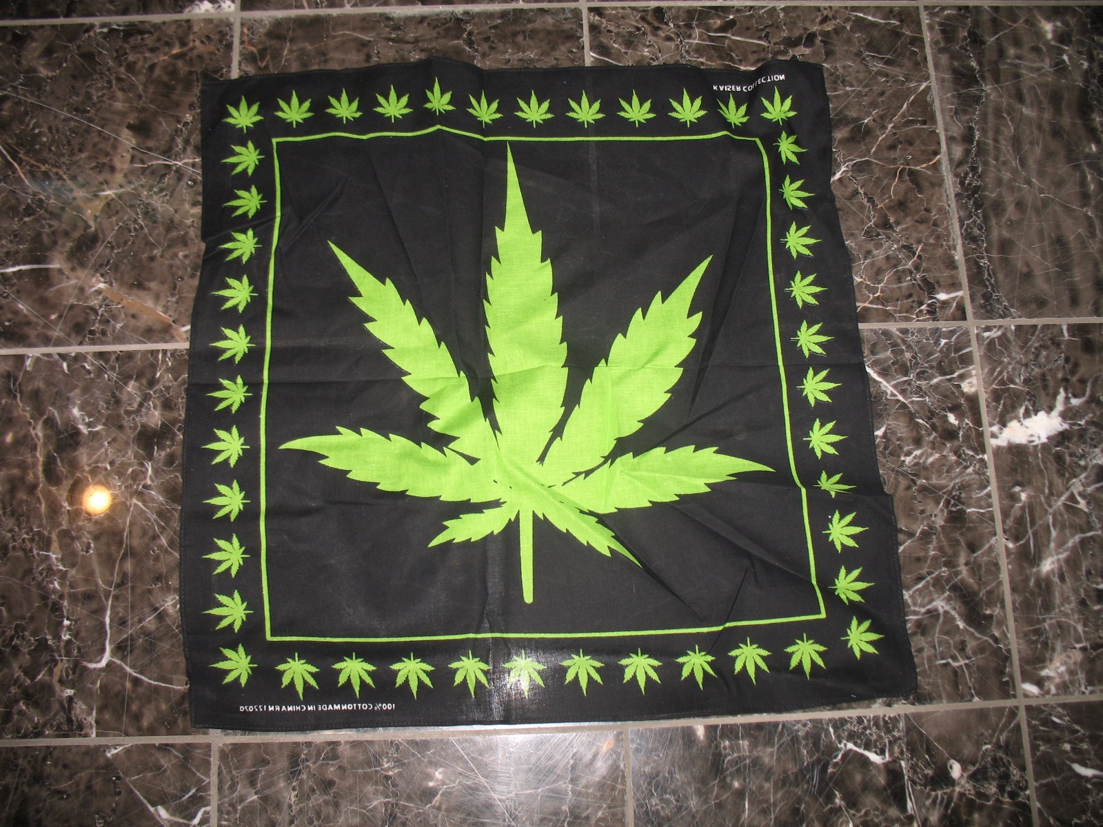 22″x22″ Black Weed Marijuana Hemp Cannibus Bandana