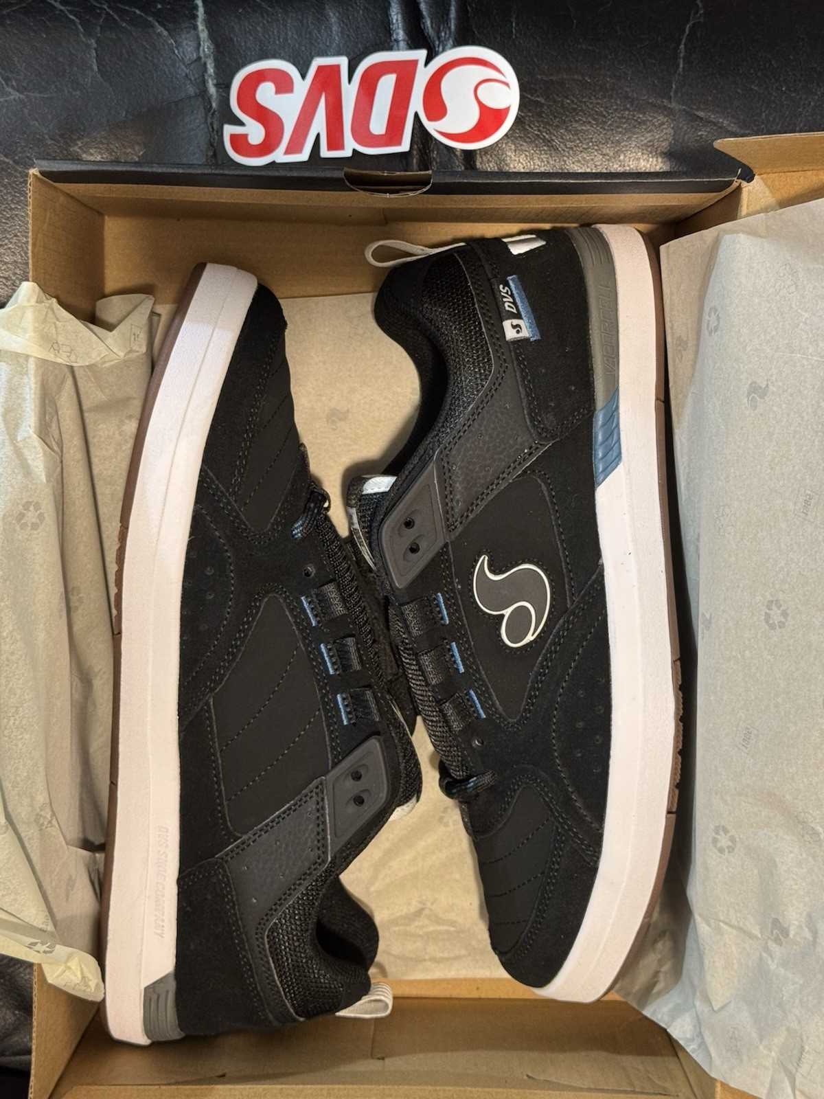 DVS SURESHOCK ‘Black White Blue’ Men’s Size 10.5 DV02829001 Skate Shoes Sneakers