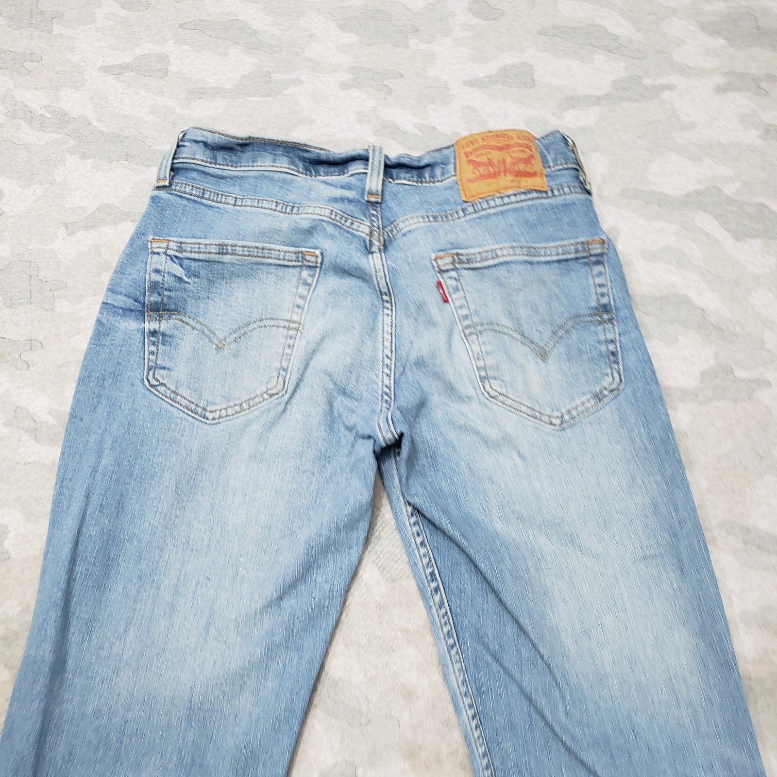 Levi’s 514 Jeans Mens 29×32 Blue Straight Pockets Denim Medium Wash